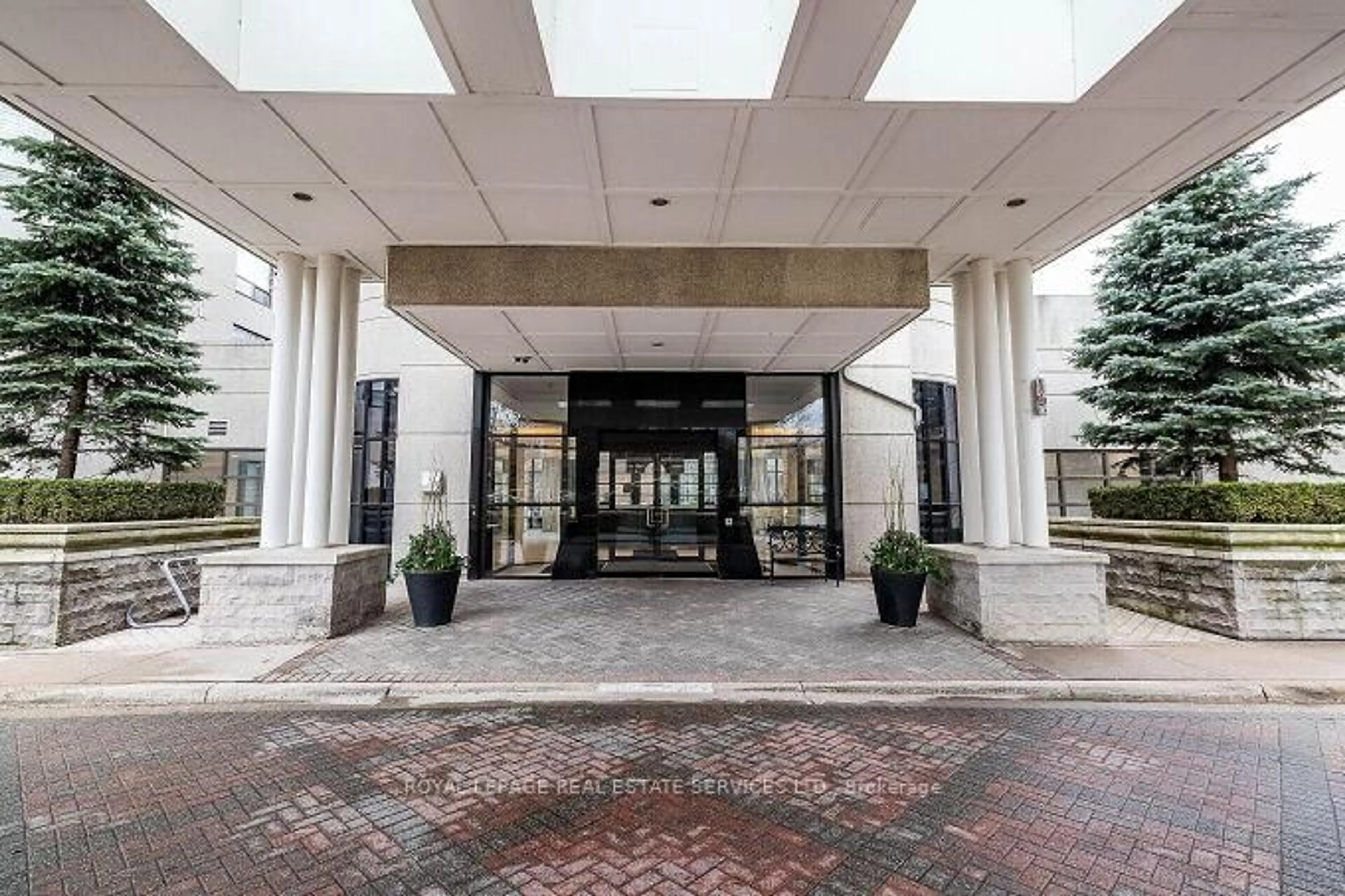 Lobby for 1 Aberfoyle Cres #510, Toronto Ontario M8X 2X8