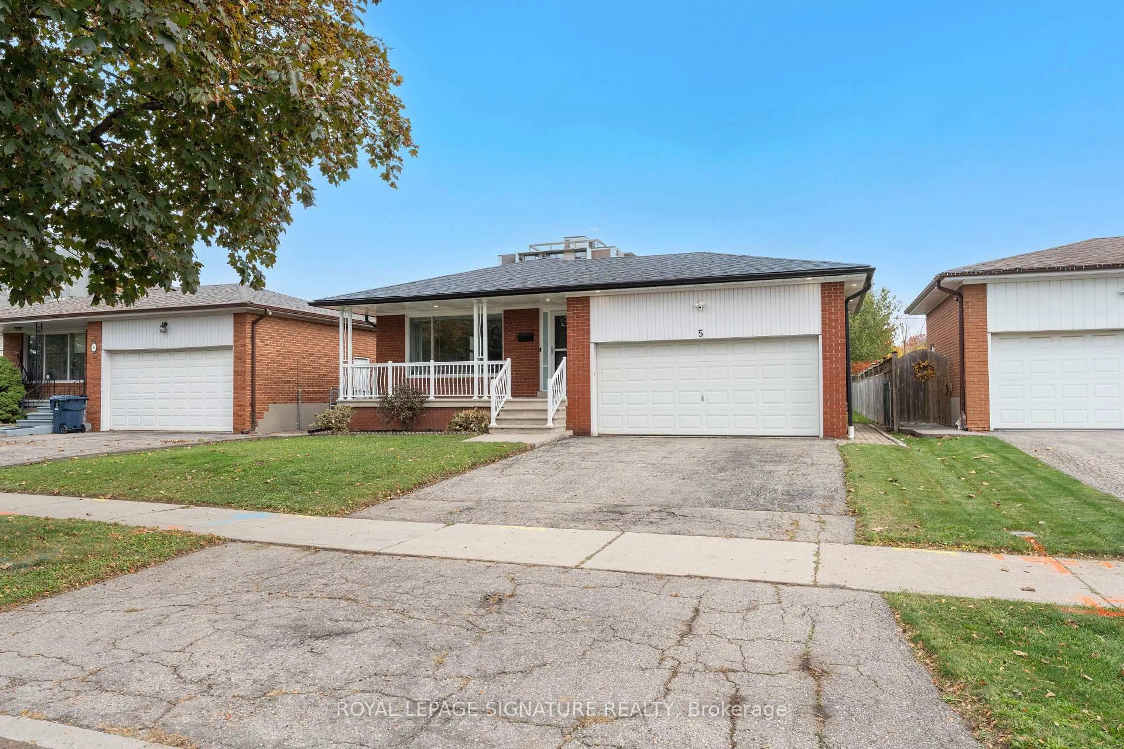 Home with brick exterior material, street for 5 Westwynd Crt, Toronto Ontario M9R 2M1