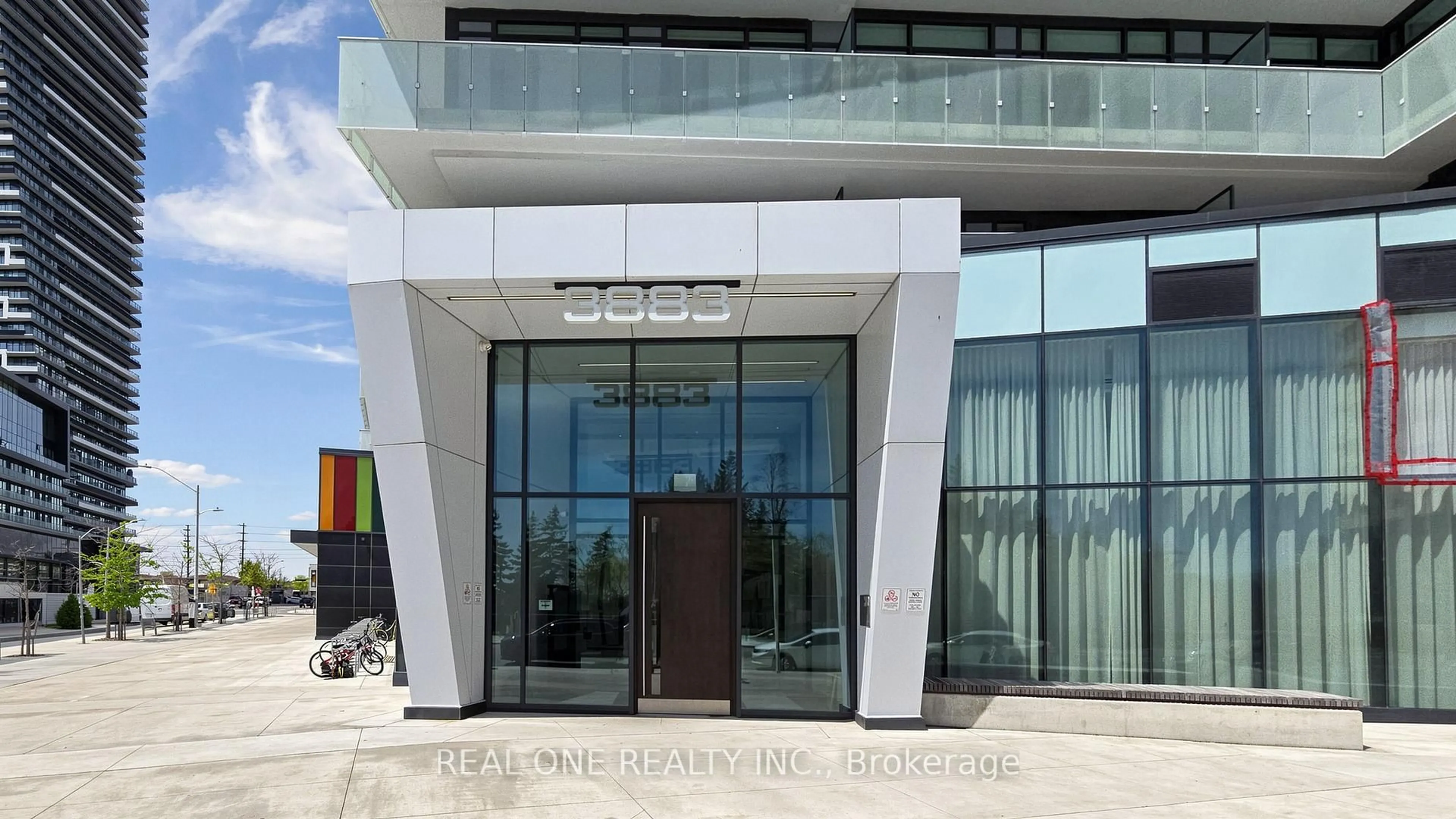 Indoor foyer for 3883 Quartz Rd #2907, Mississauga Ontario L5B 0M4