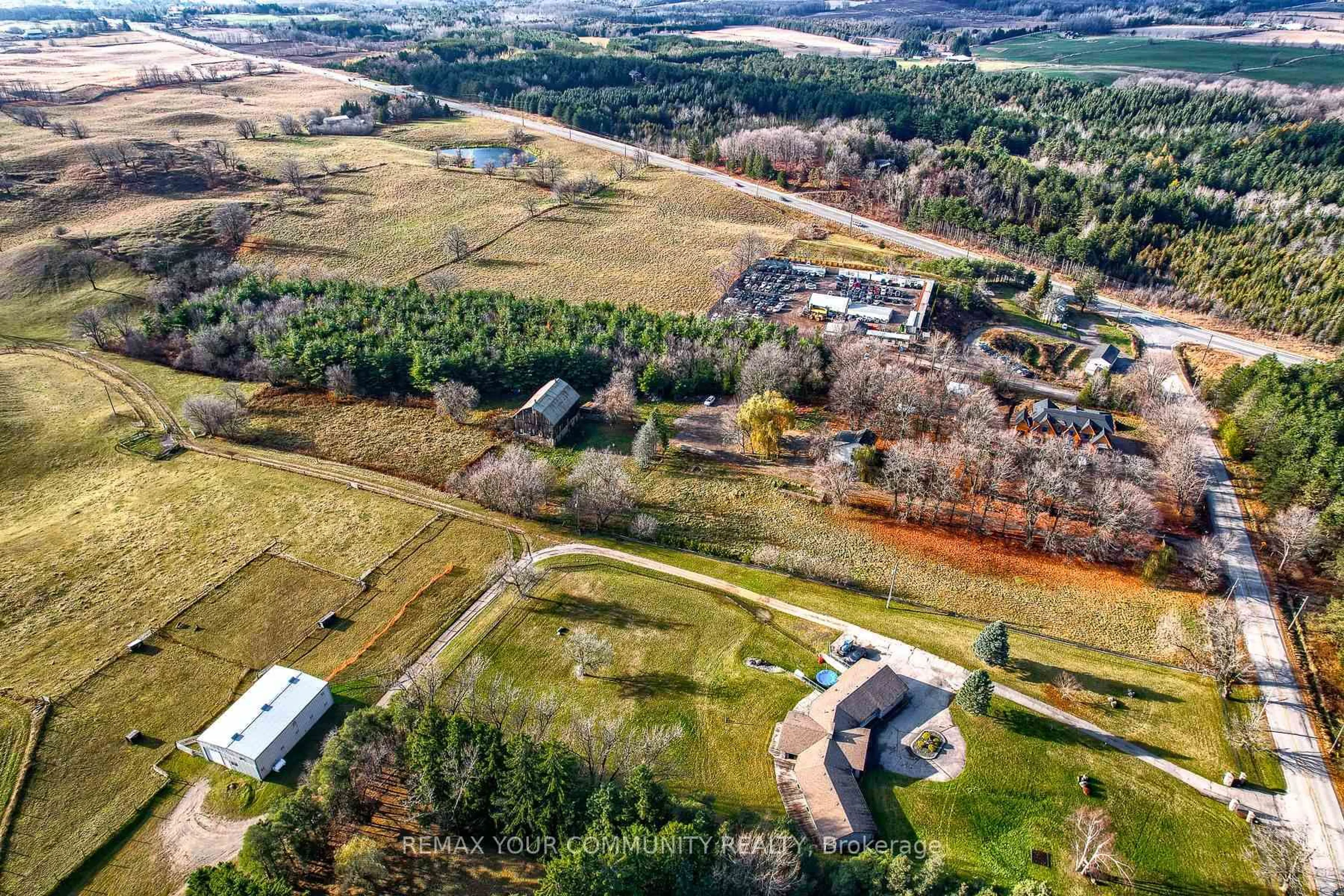 A pic from outside/outdoor area/front of a property/back of a property/a pic from drone, unknown for 20364 St. Andrews Rd, Caledon Ontario L7K 2C9