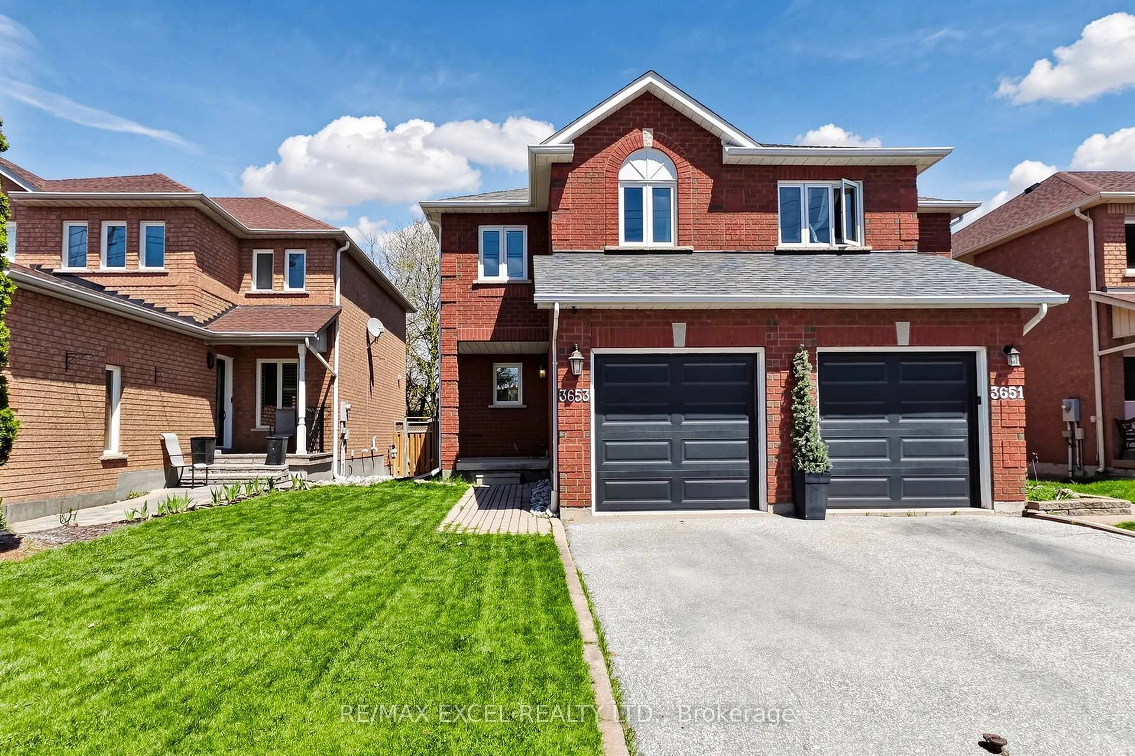 Home with brick exterior material, street for 3653 Indigo Cres, Mississauga Ontario L5N 7J1