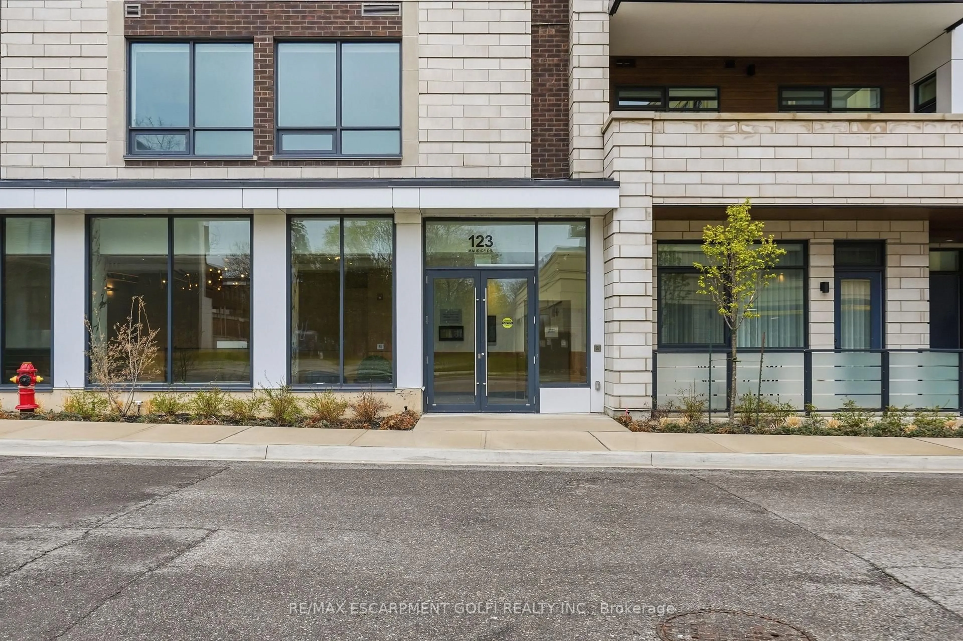 Unknown for 123 MAURICE Dr #409, Oakville Ontario L6K 2W6