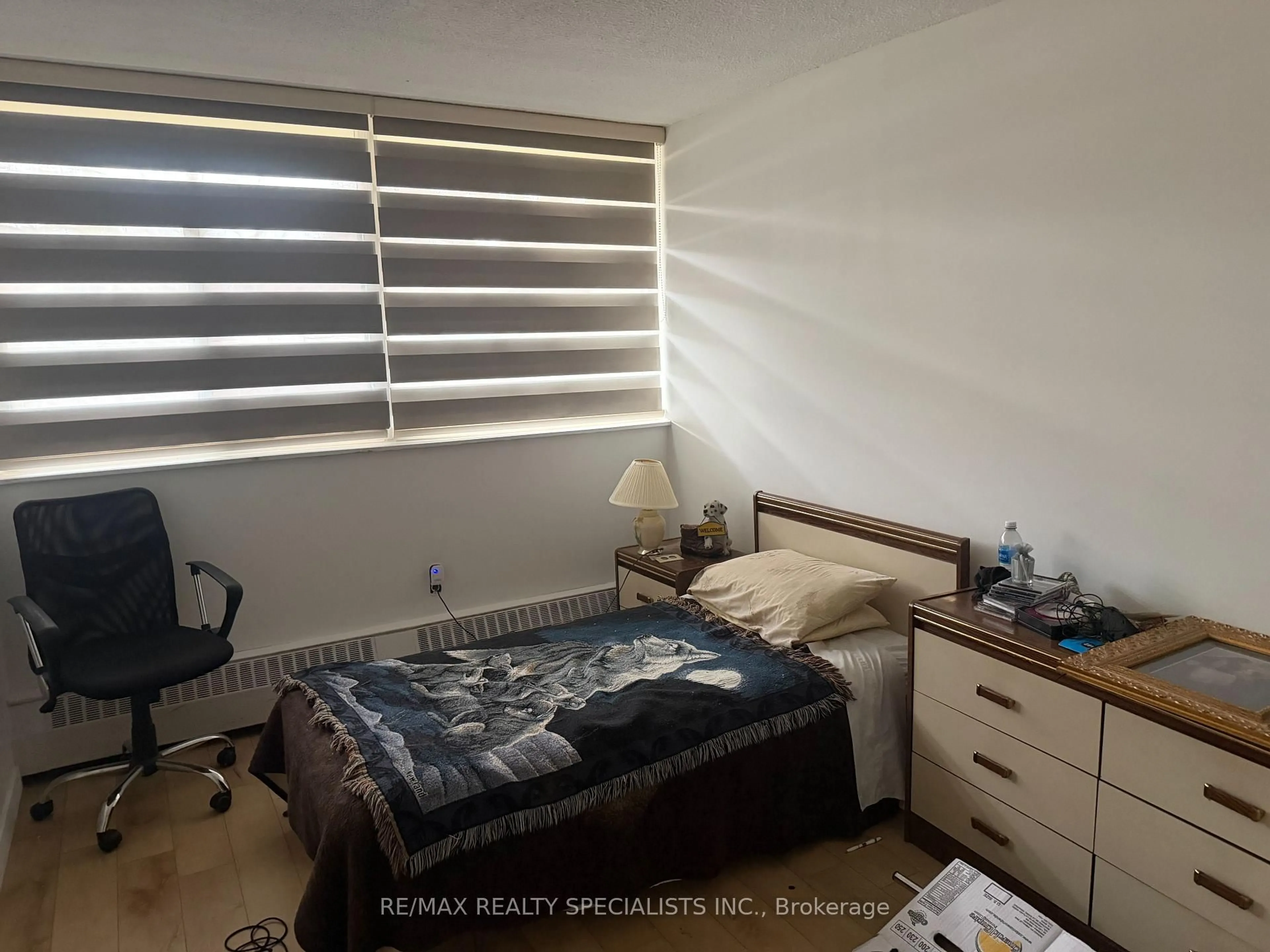 A pic of a room for 2301 Derry Rd #105, Mississauga Ontario L5N 2R4