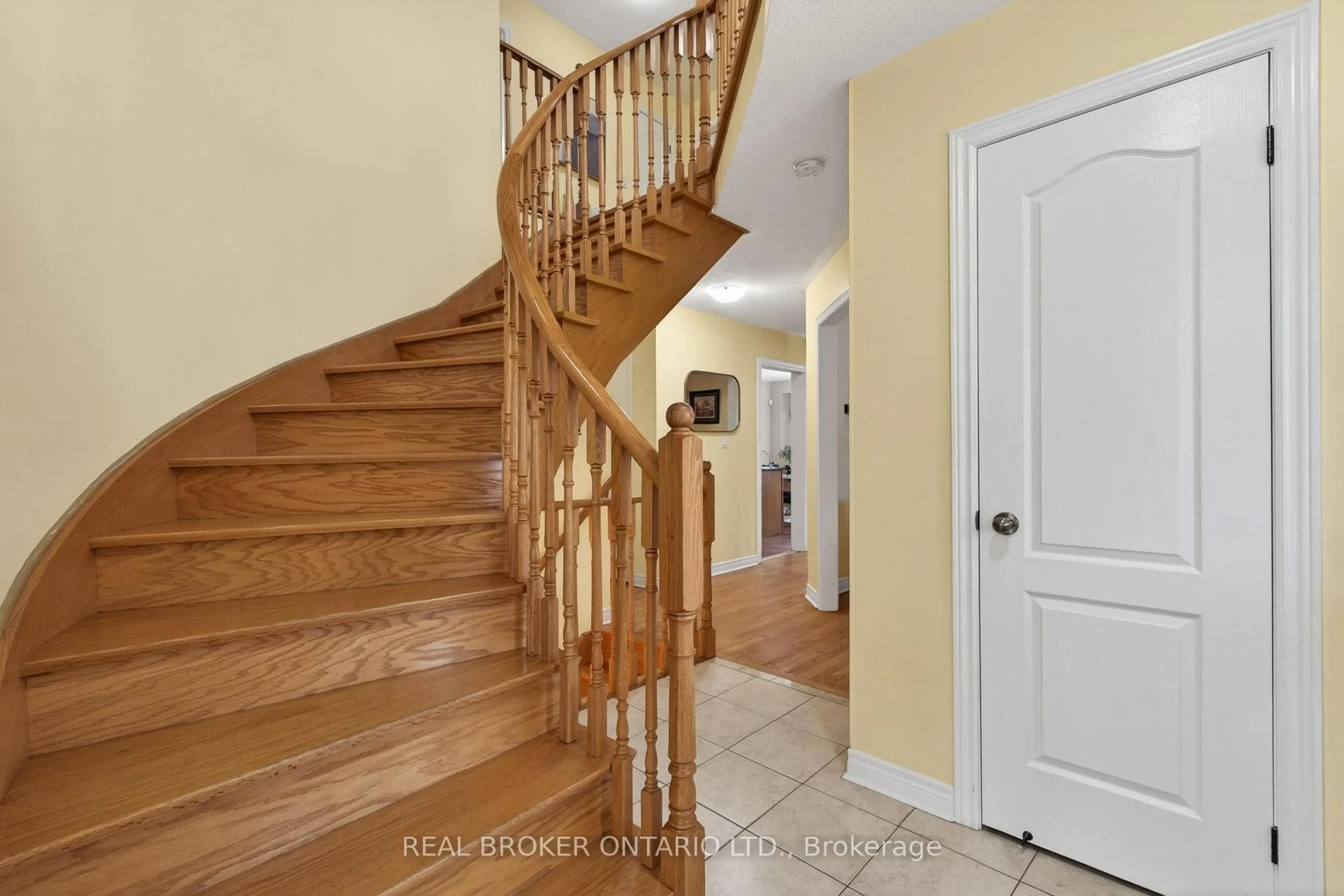 Unknown for 38 Nutwood Way, Brampton Ontario L6R 0X1