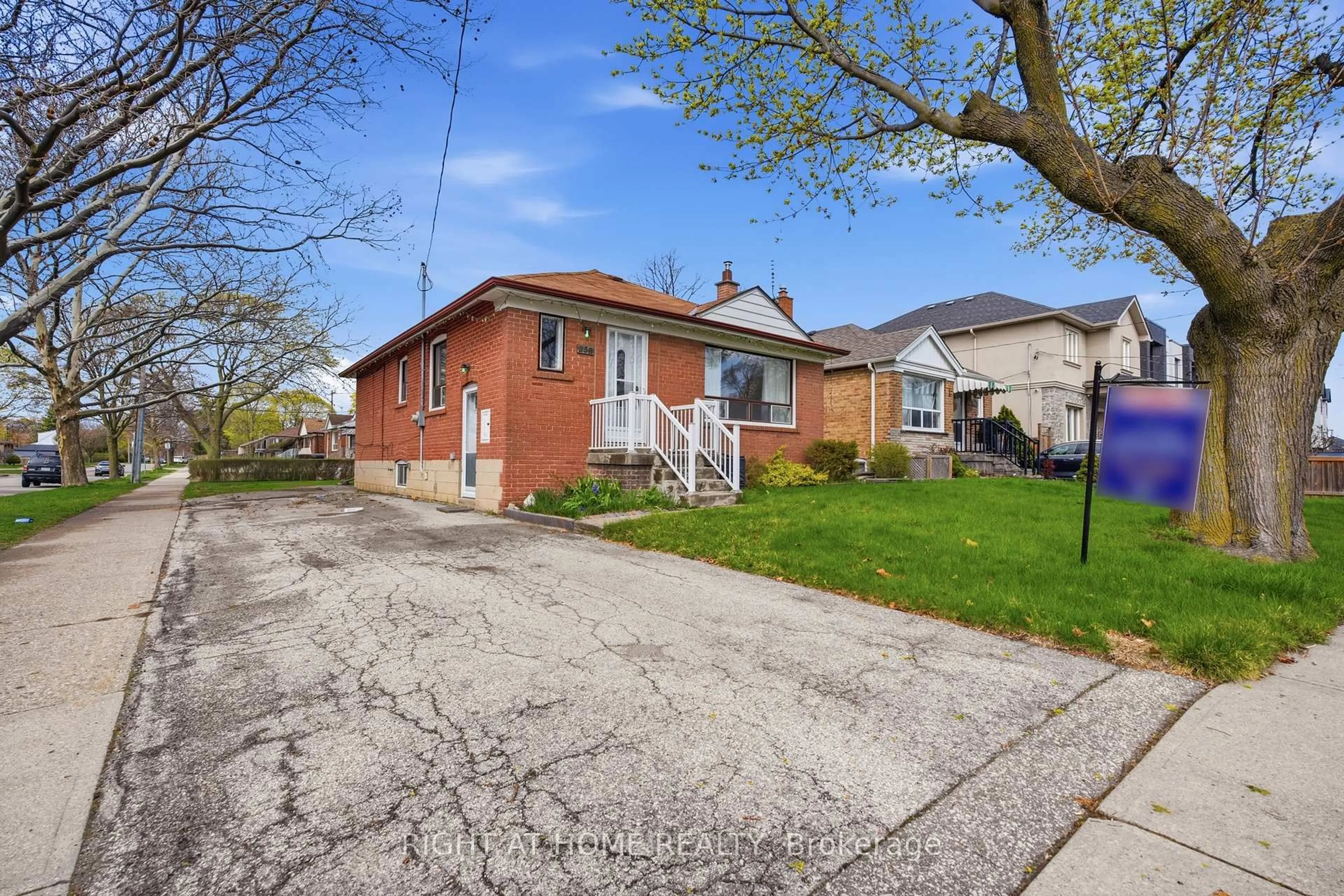 Unknown for 258 Beta St, Toronto Ontario M8W 4J1
