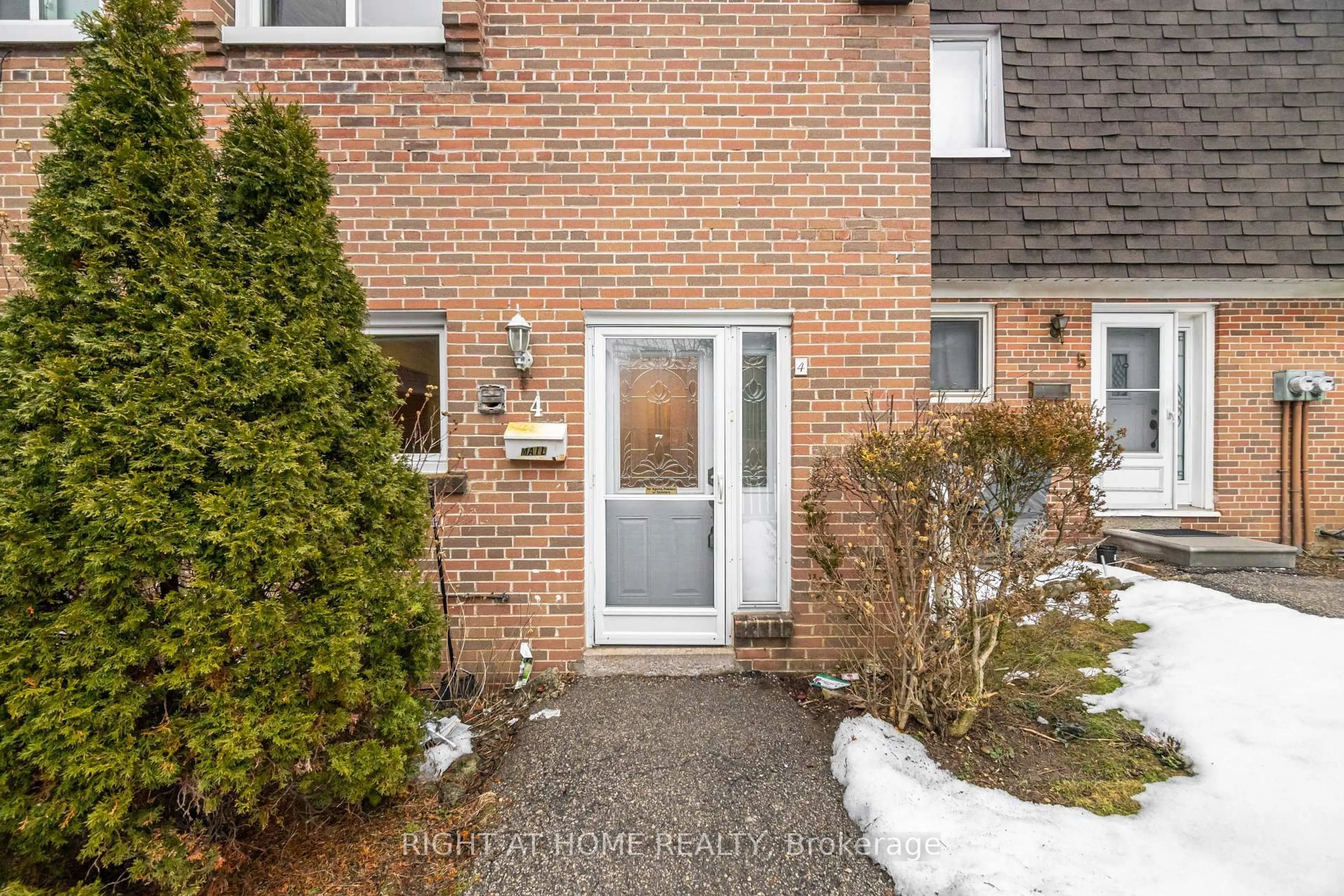 Unknown for 415 Silverstone Dr #4, Toronto Ontario M9V 3K6
