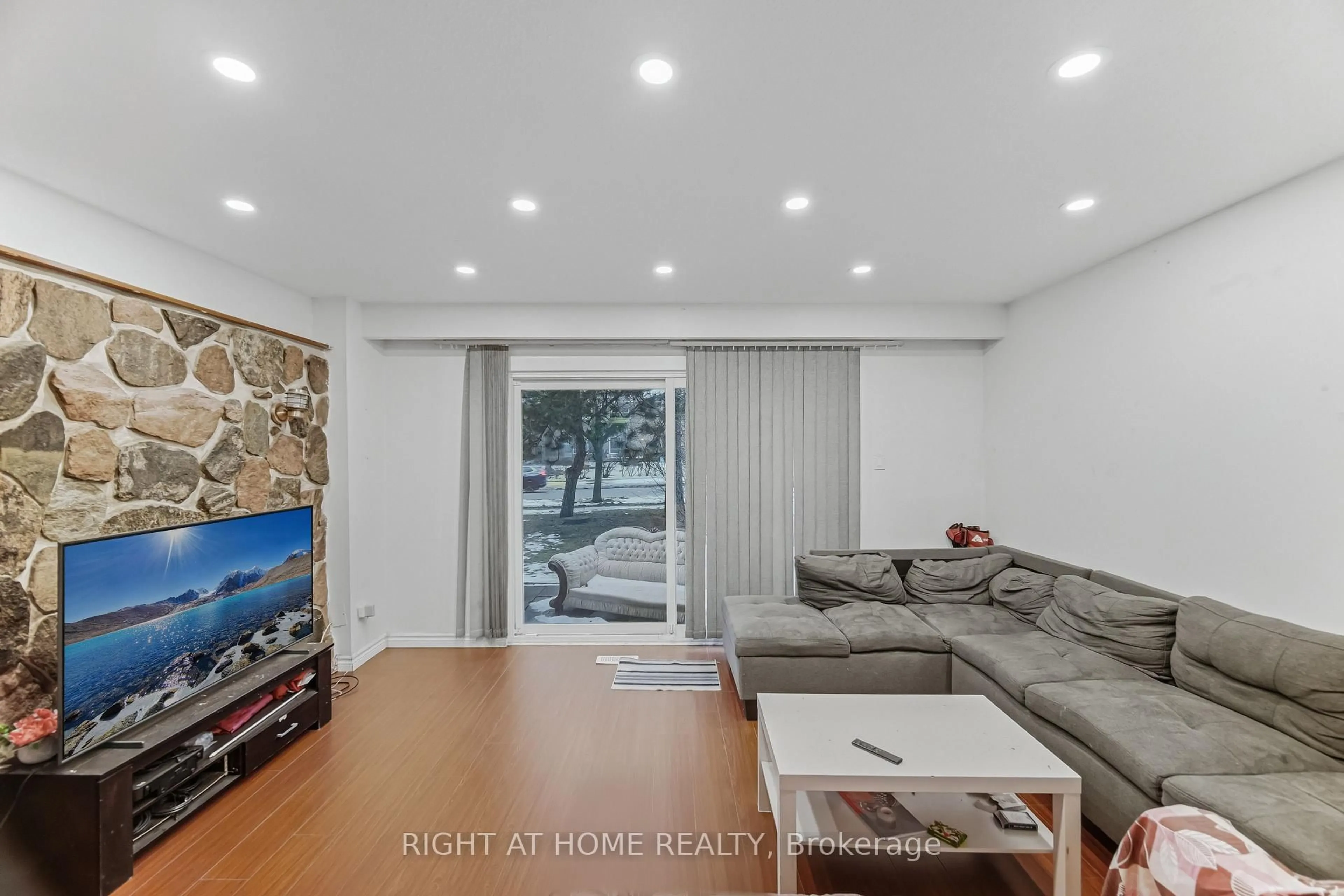 Living room with furniture, unknown for 415 Silverstone Dr #4, Toronto Ontario M9V 3K6