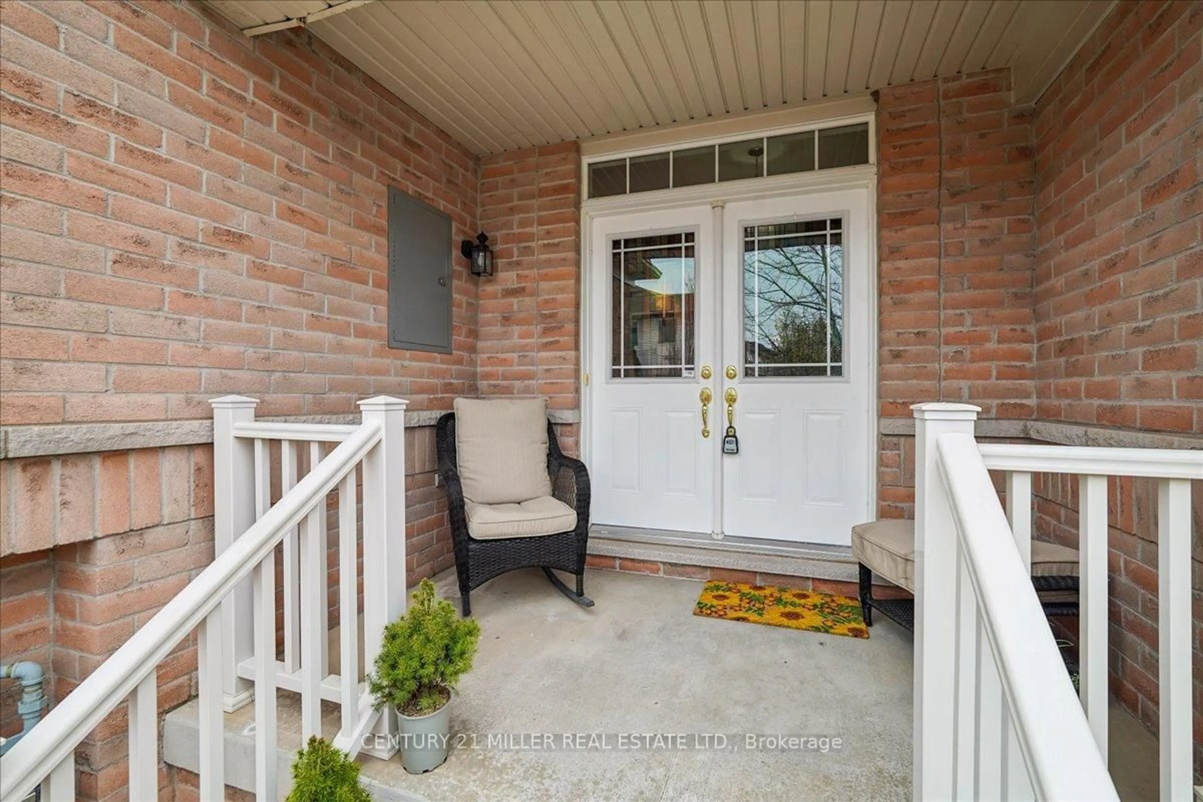 Indoor entryway for 2019 Trawden Way #57, Oakville Ontario L6M 0M2