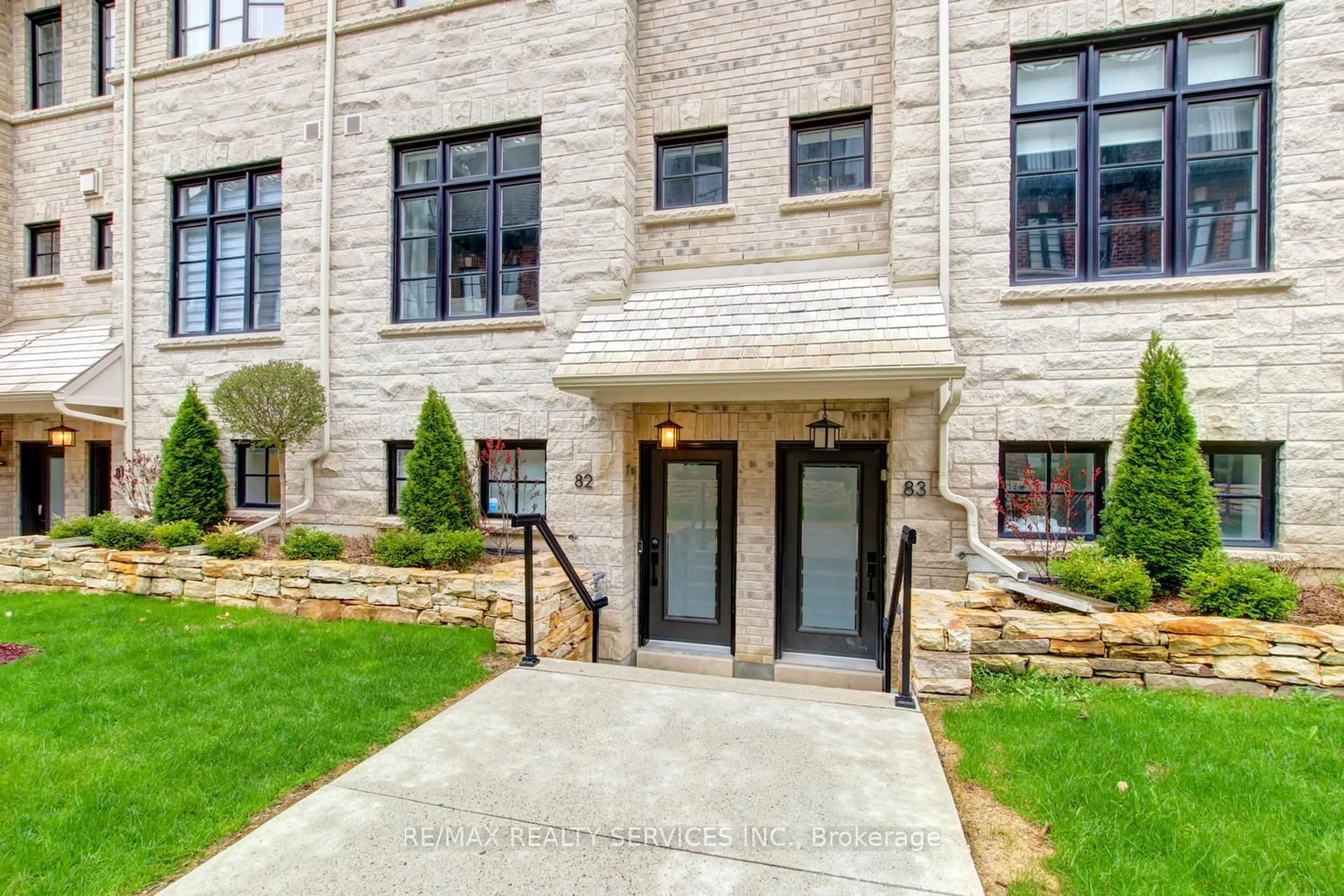 Home with brick exterior material, street for 15 Lunar Cres #82, Mississauga Ontario L5M 2R6