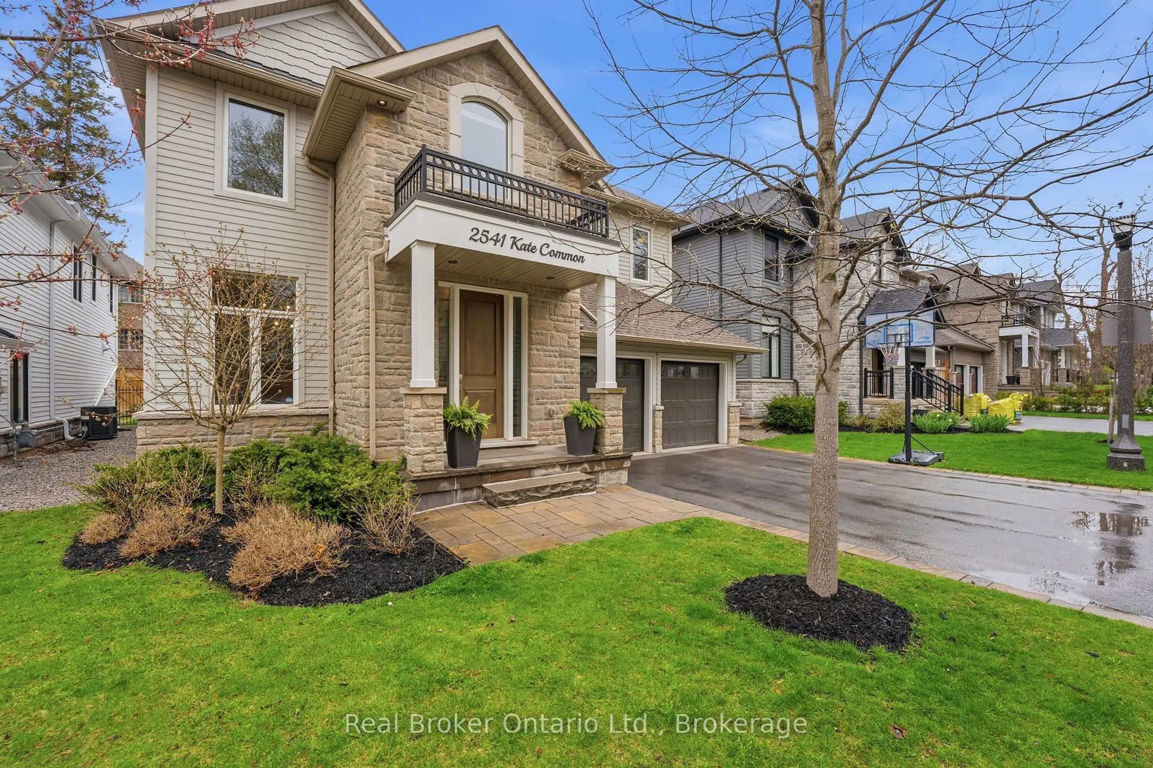 Home with brick exterior material, street for 2541 Kate Common, Oakville Ontario L6L 0E9
