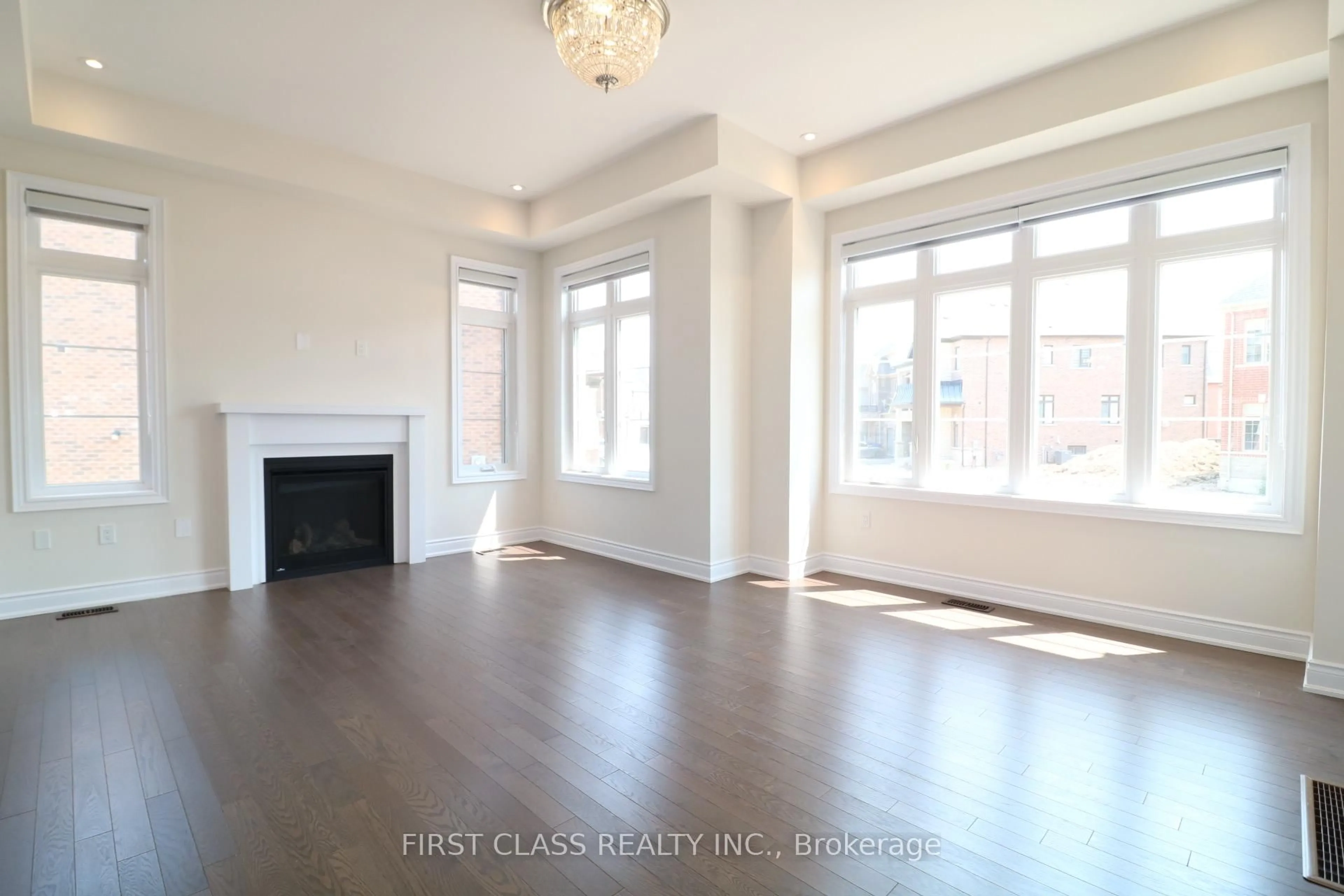 A pic of a room for 78 William Crawley Way, Oakville Ontario L6H 0Y8