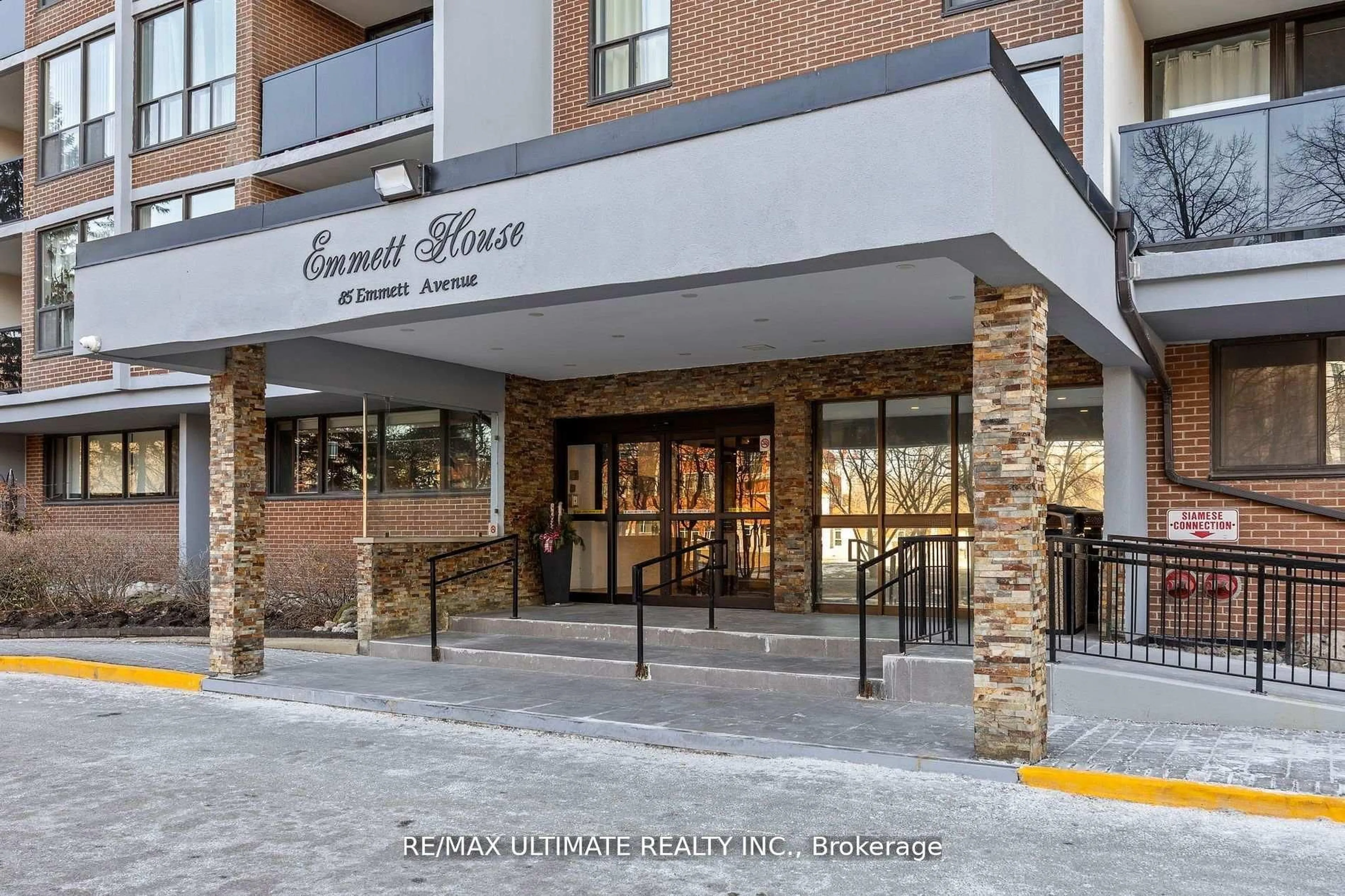 Indoor foyer for 85 Emmett Ave ##1807, Toronto Ontario M6M 5A2