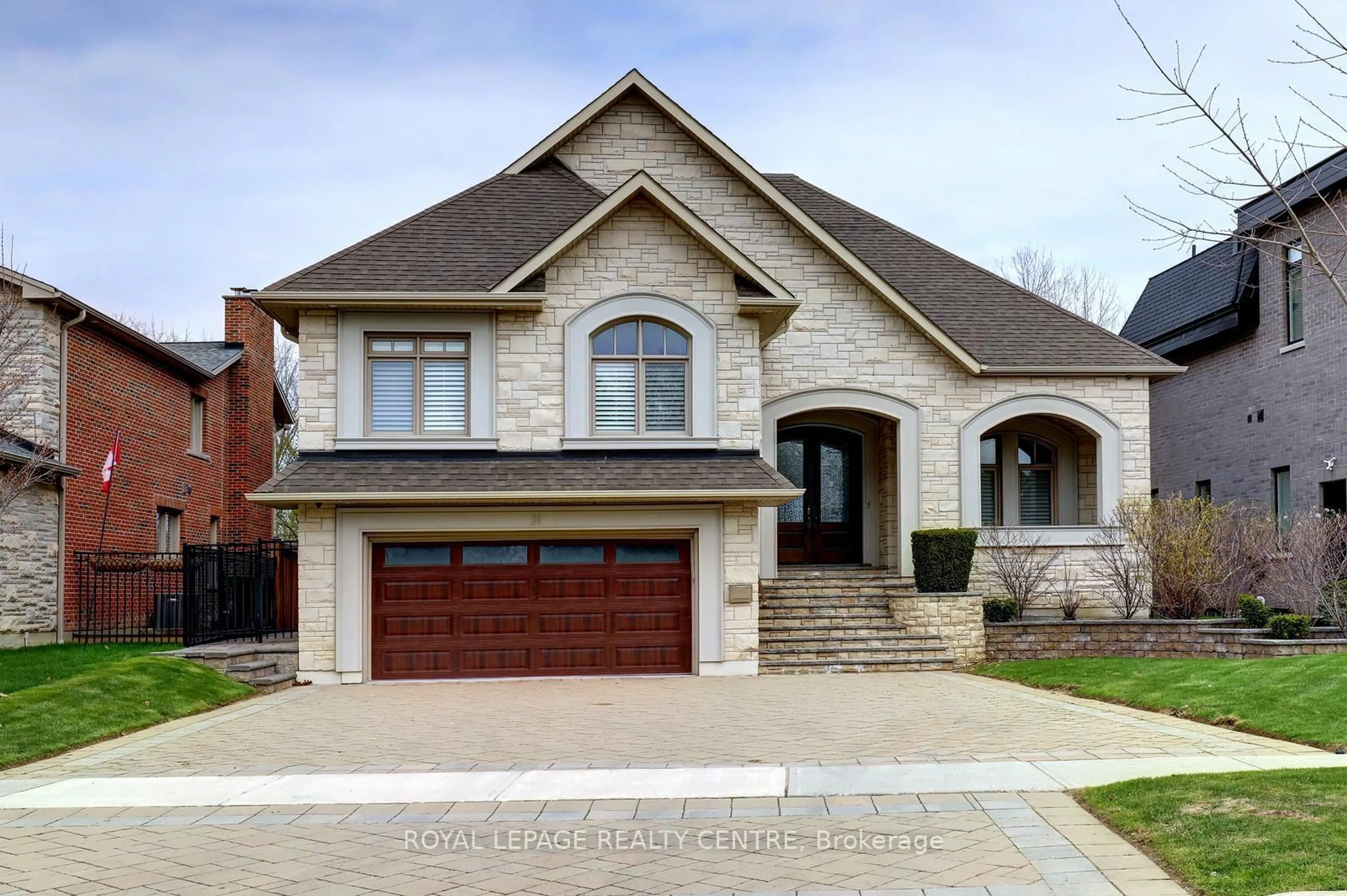 Home with brick exterior material, street for 31 Plainsman Rd, Mississauga Ontario L5N 1C4