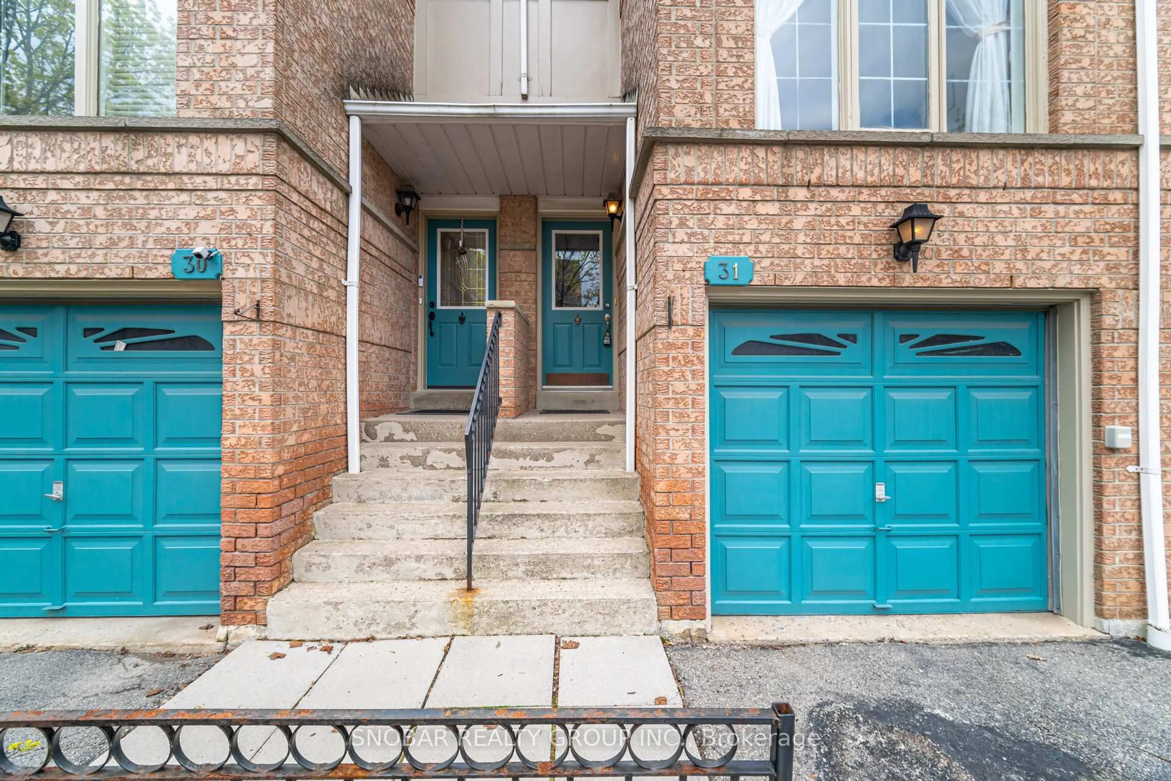 Unknown for 1050 Bristol Rd #31, Mississauga Ontario L5V 2E8