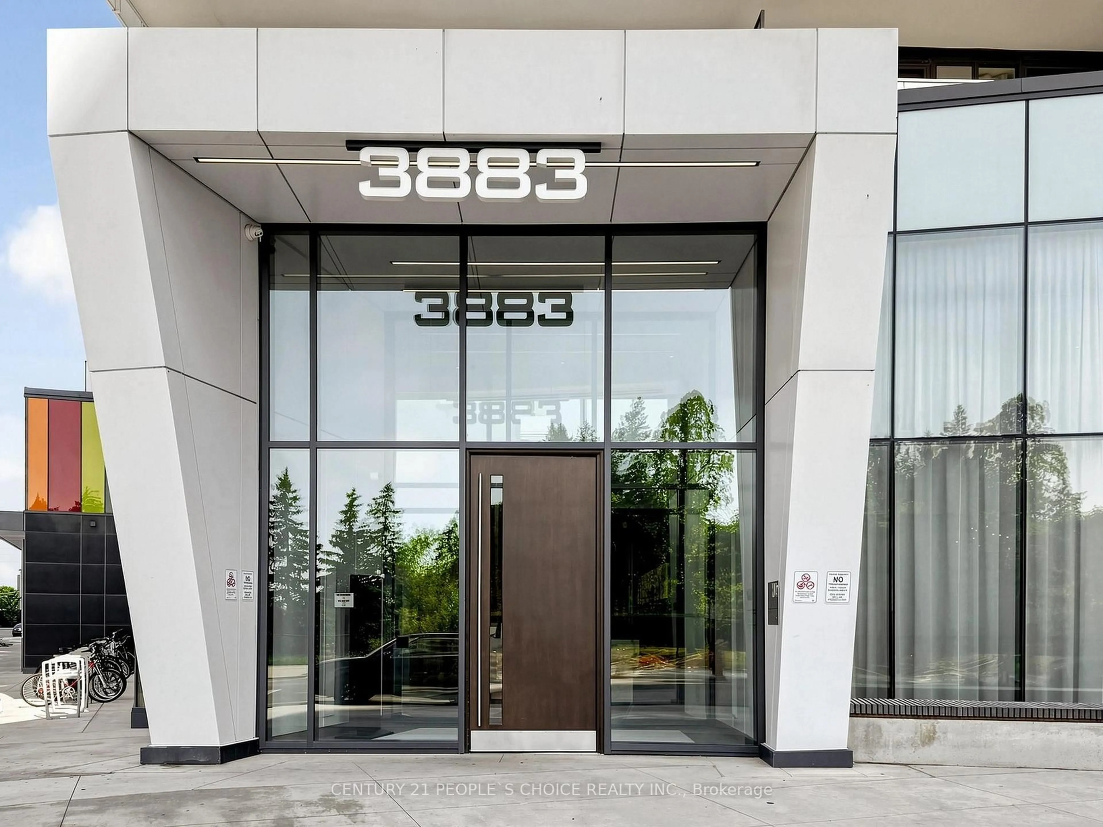 Indoor foyer for 3883 Quartz Rd #1207, Mississauga Ontario L5B 0M4