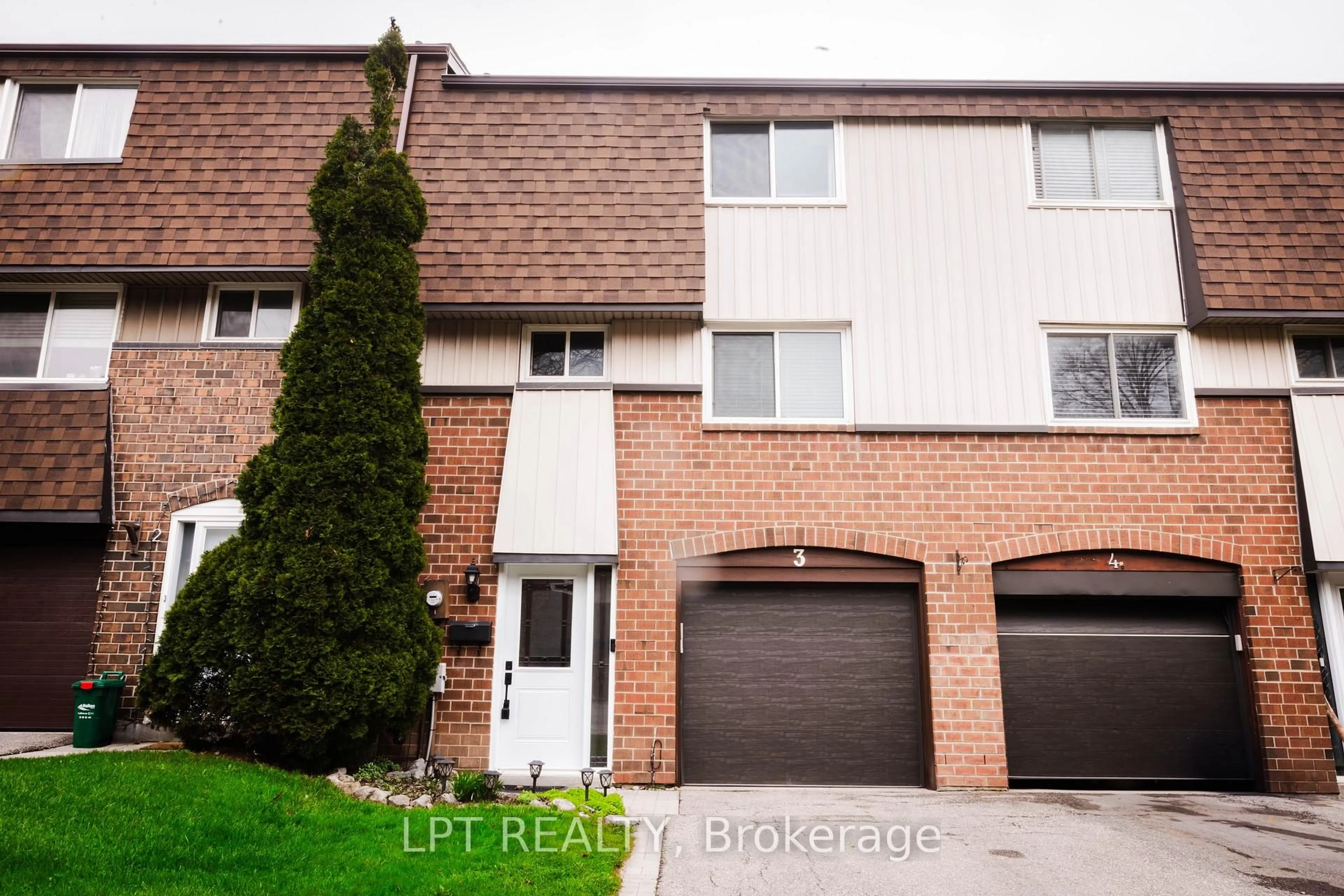 Home with brick exterior material, street for 318 Laurier Ave #3, Milton Ontario L9T 3M9