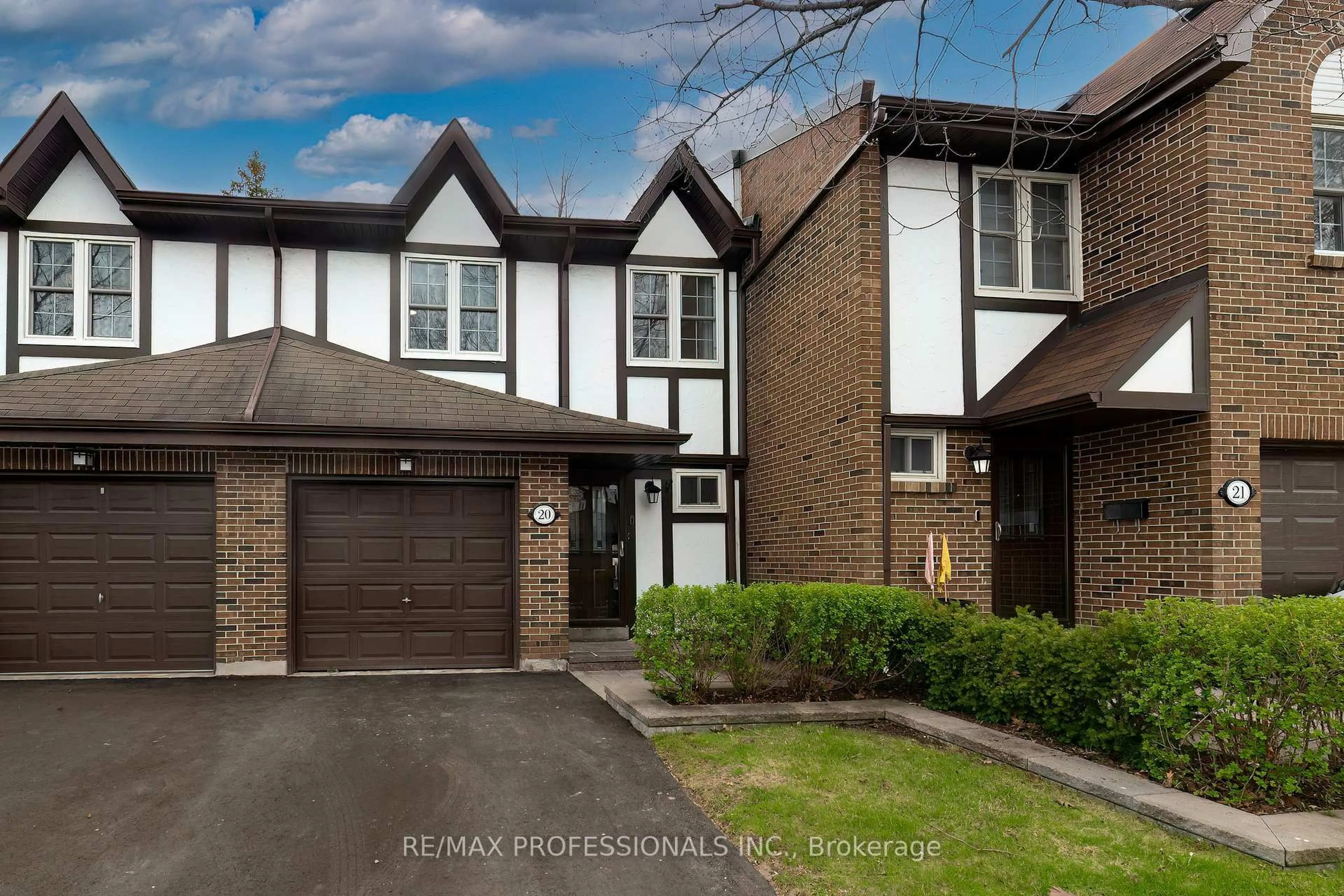 Unknown for 1951 Rathburn Rd #20, Mississauga Ontario L4W 2N9