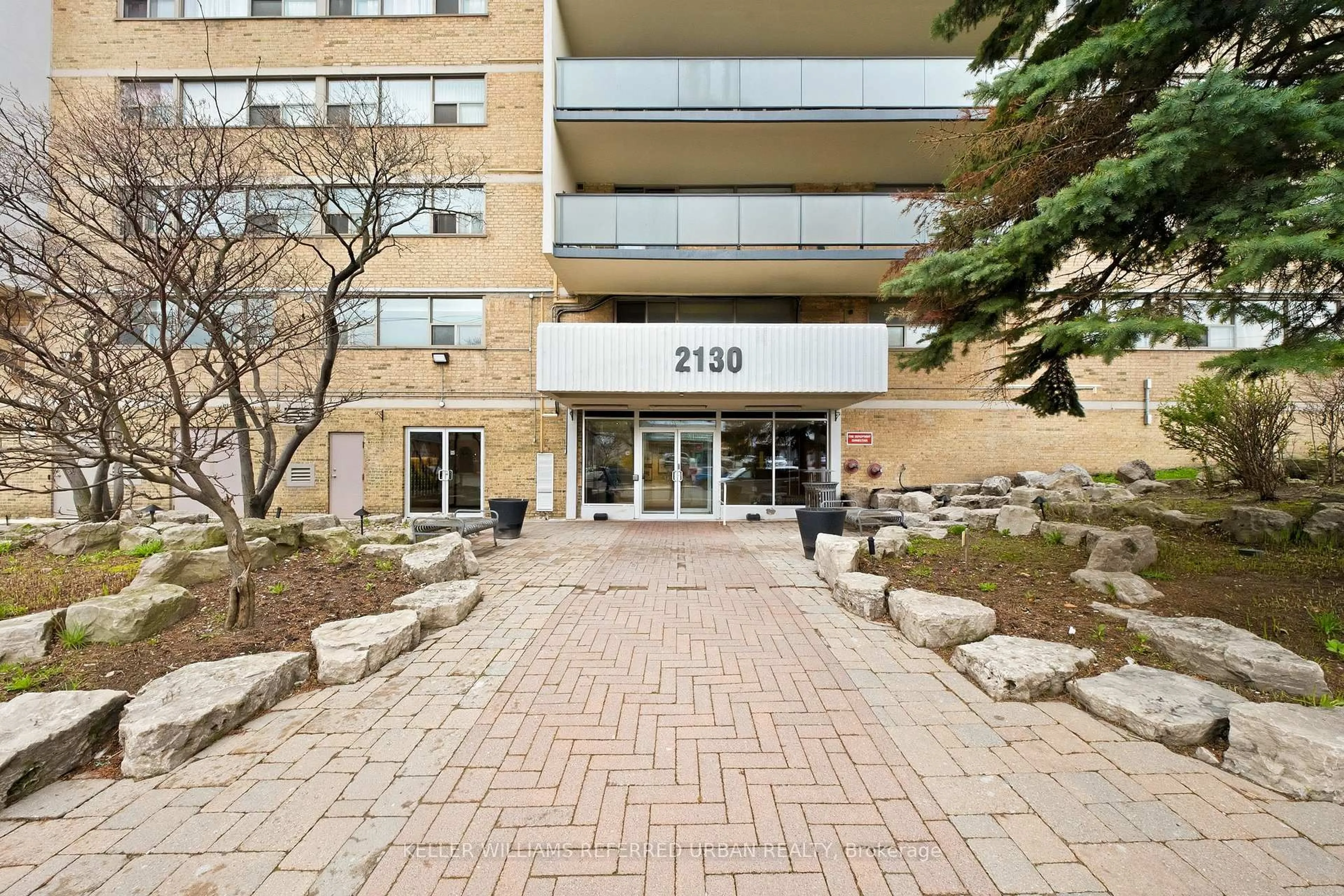 Unknown for 2130 Weston Rd #1401, Toronto Ontario M9N 3R9