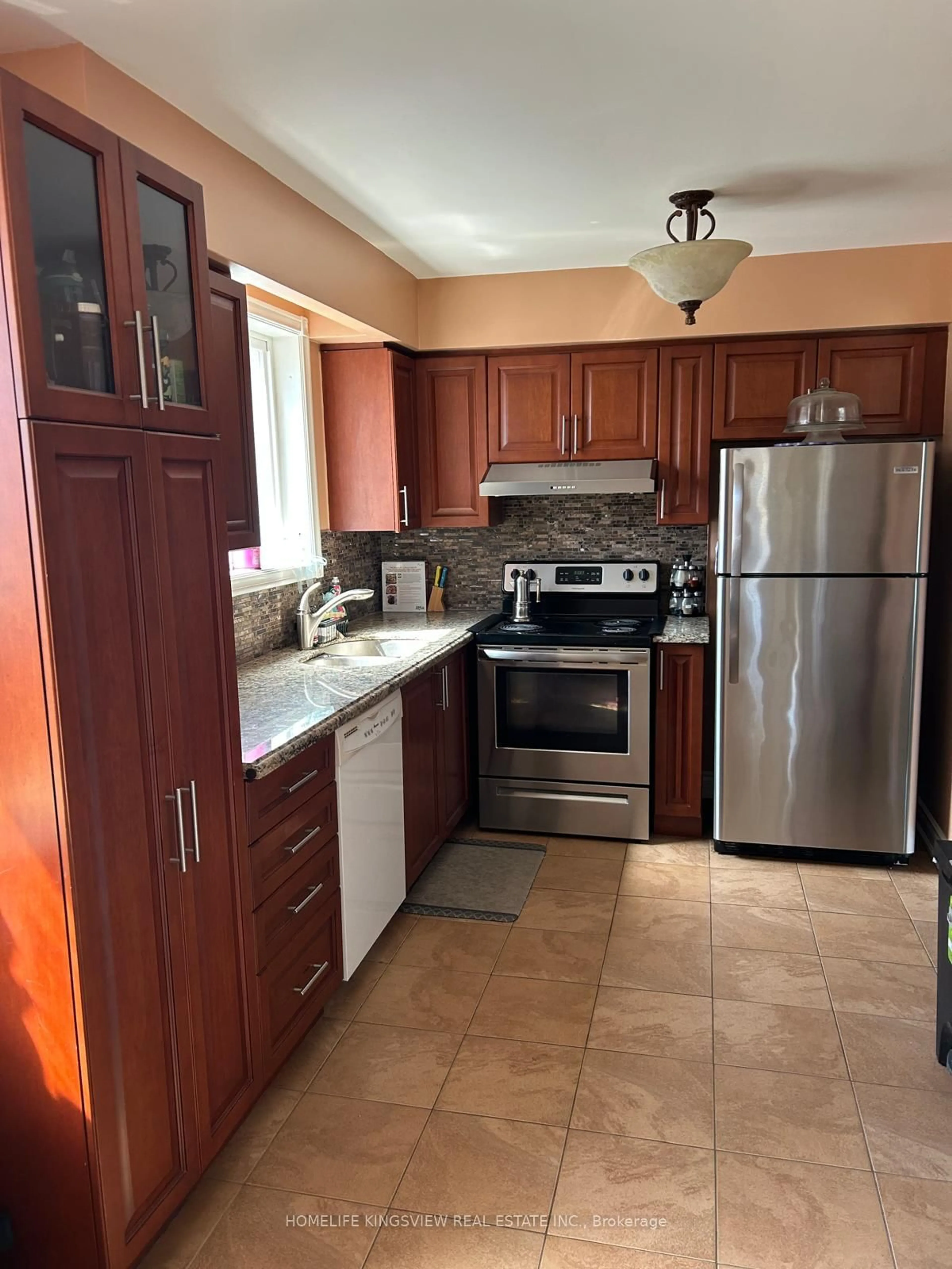 Standard kitchen, ceramic/tile floor for 46 Clayhall Cres, Toronto Ontario M3J 1W6