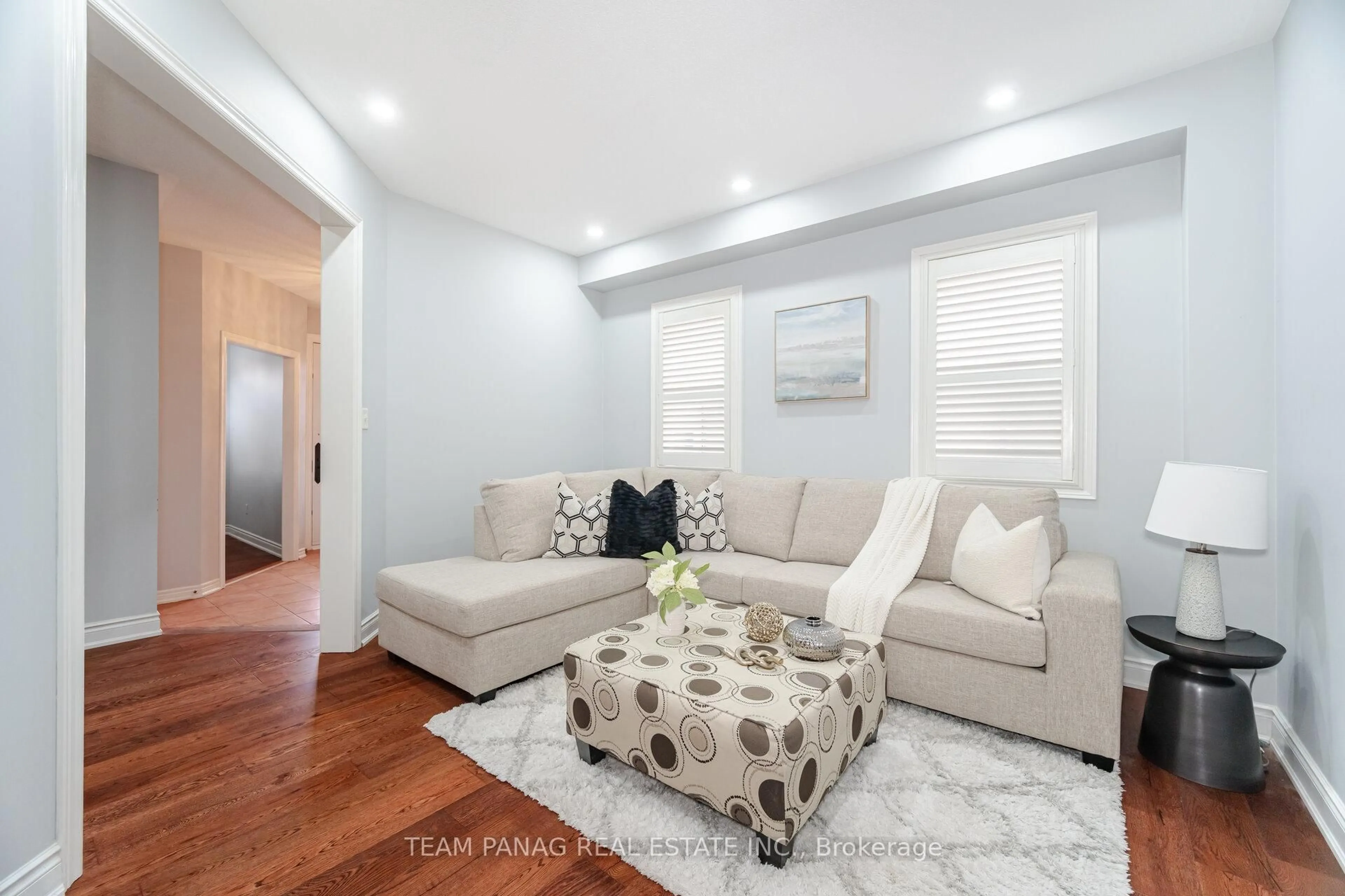Living room with furniture, unknown for 8 Goreridge Cres, Brampton Ontario L6P 1P2