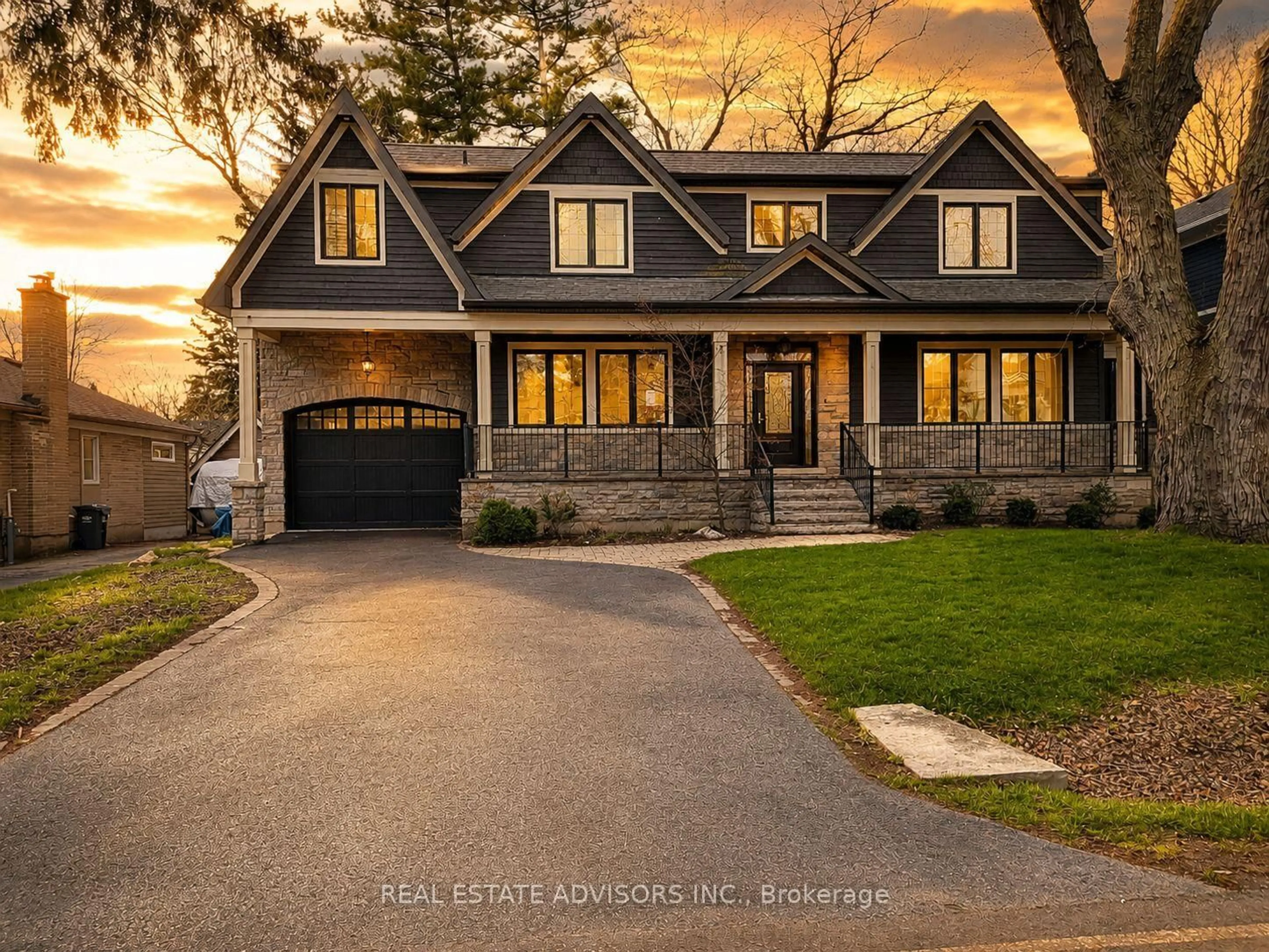Home with brick exterior material, street for 428 Maplehurst Ave, Oakville Ontario L6L 4Y7