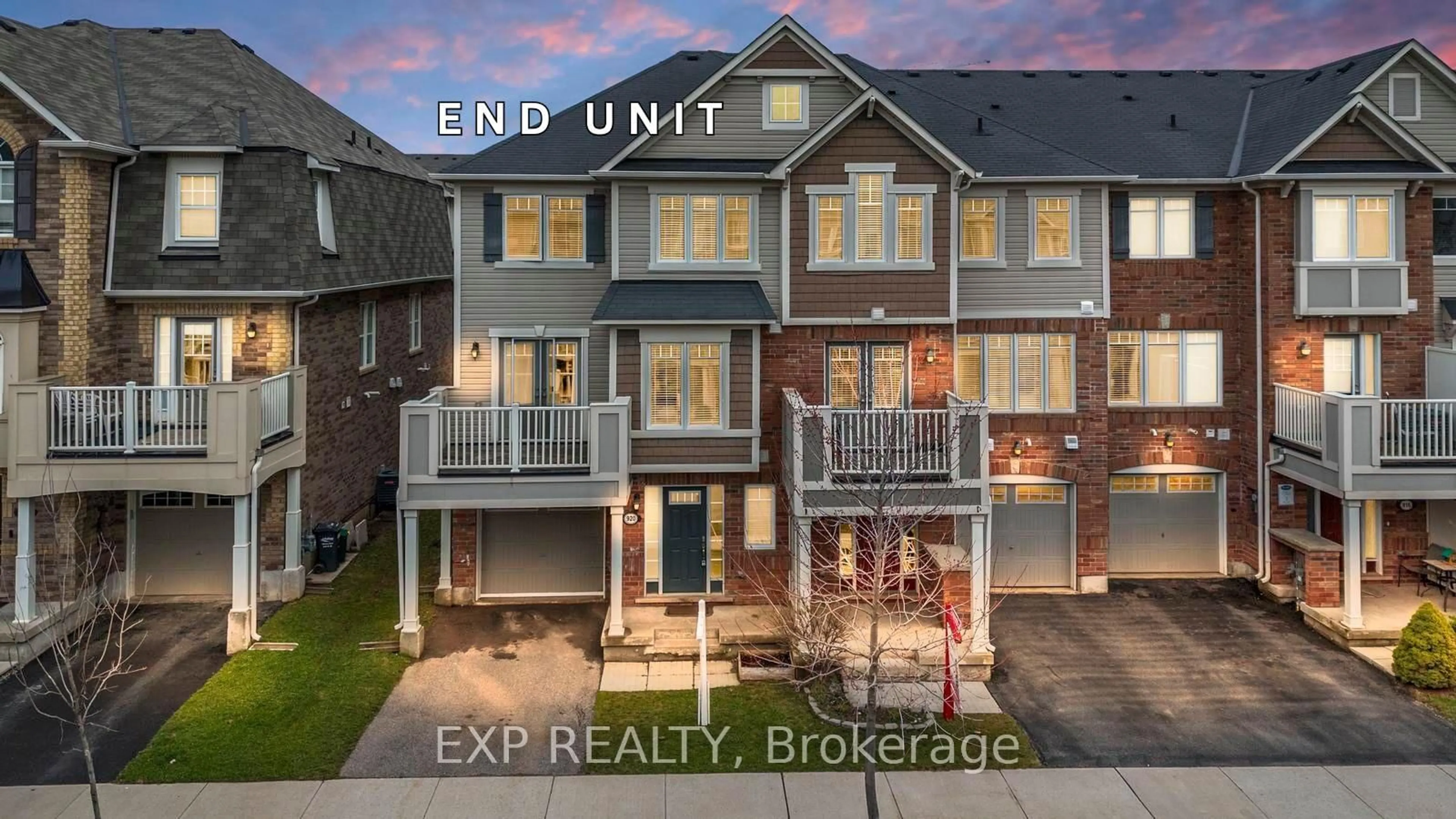 A pic from outside/outdoor area/front of a property/back of a property/a pic from drone, unknown for 920 Nadalin Hts, Milton Ontario L9T 8R2