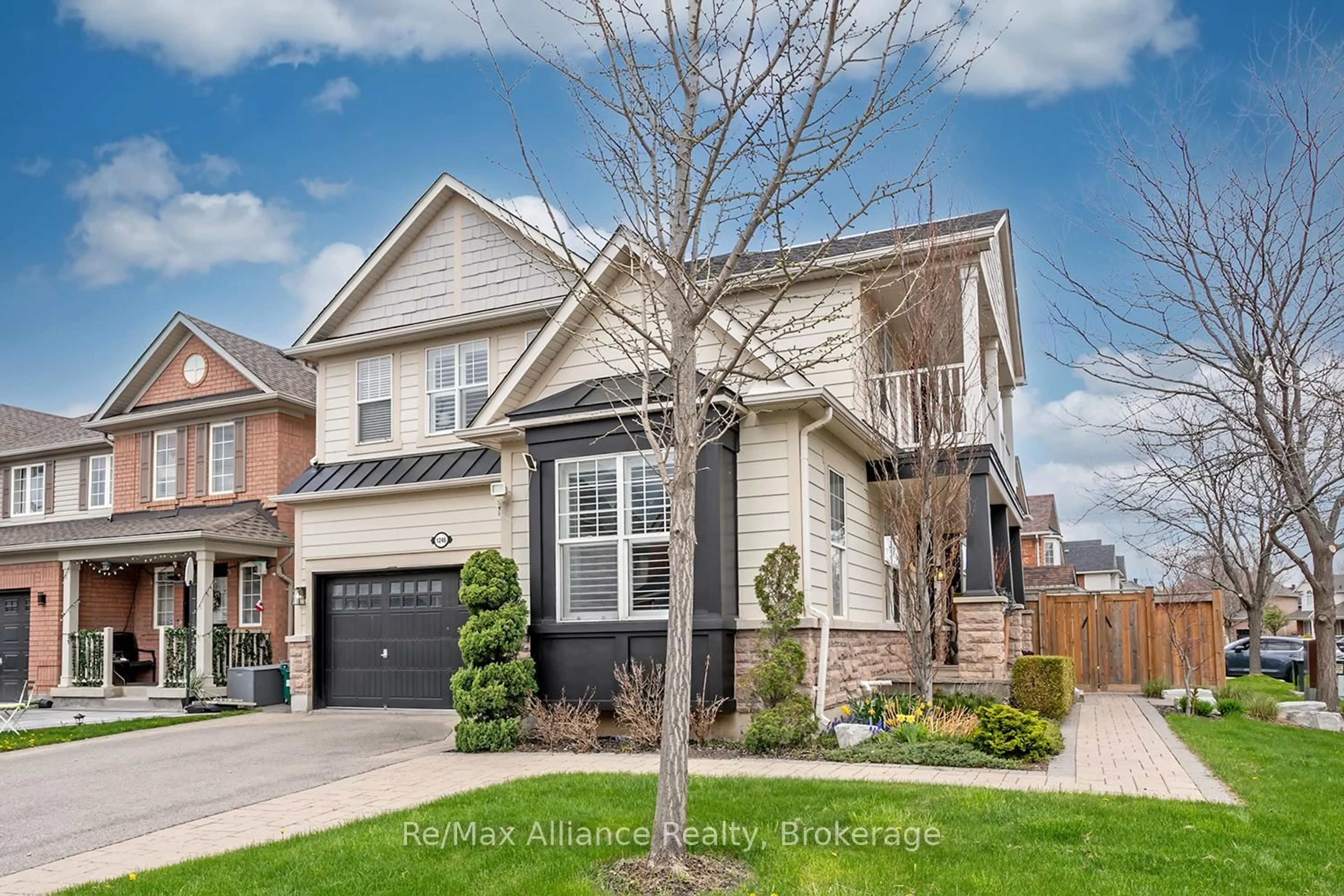 Home with brick exterior material, street for 1246 Robson Cres, Milton Ontario L9T 6W1