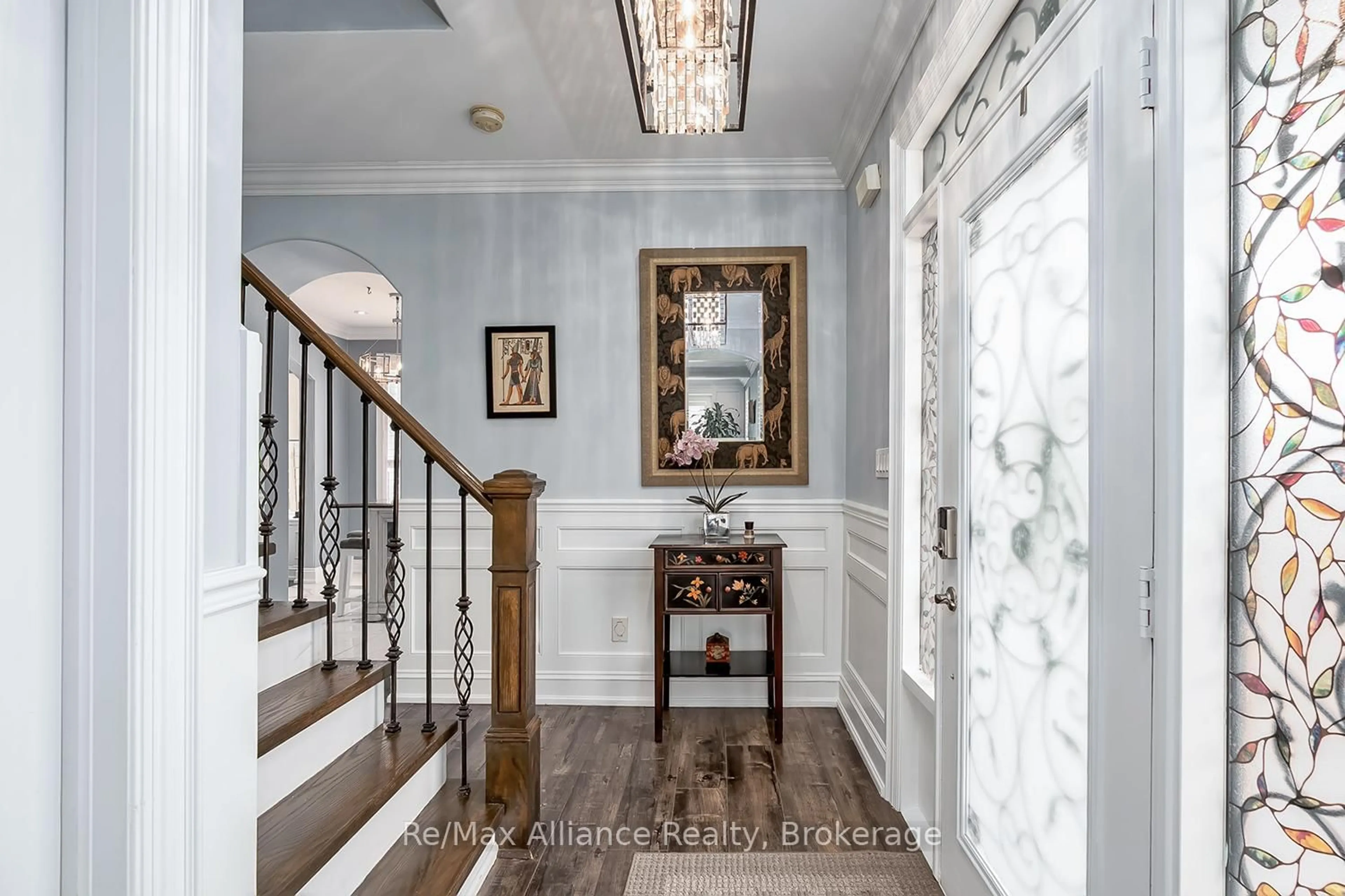 Indoor entryway for 1246 Robson Cres, Milton Ontario L9T 6W1