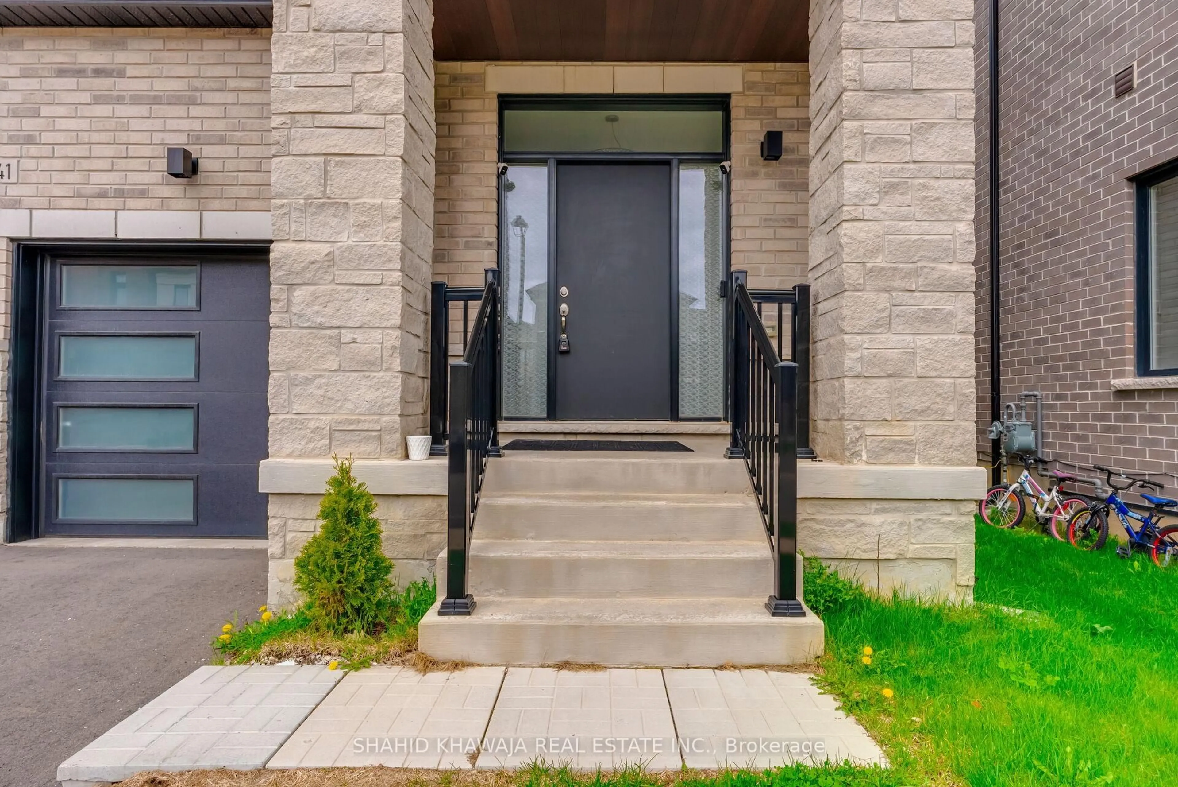 Unknown for 641 Leatherleaf Landing, Milton Ontario L9E 1V3