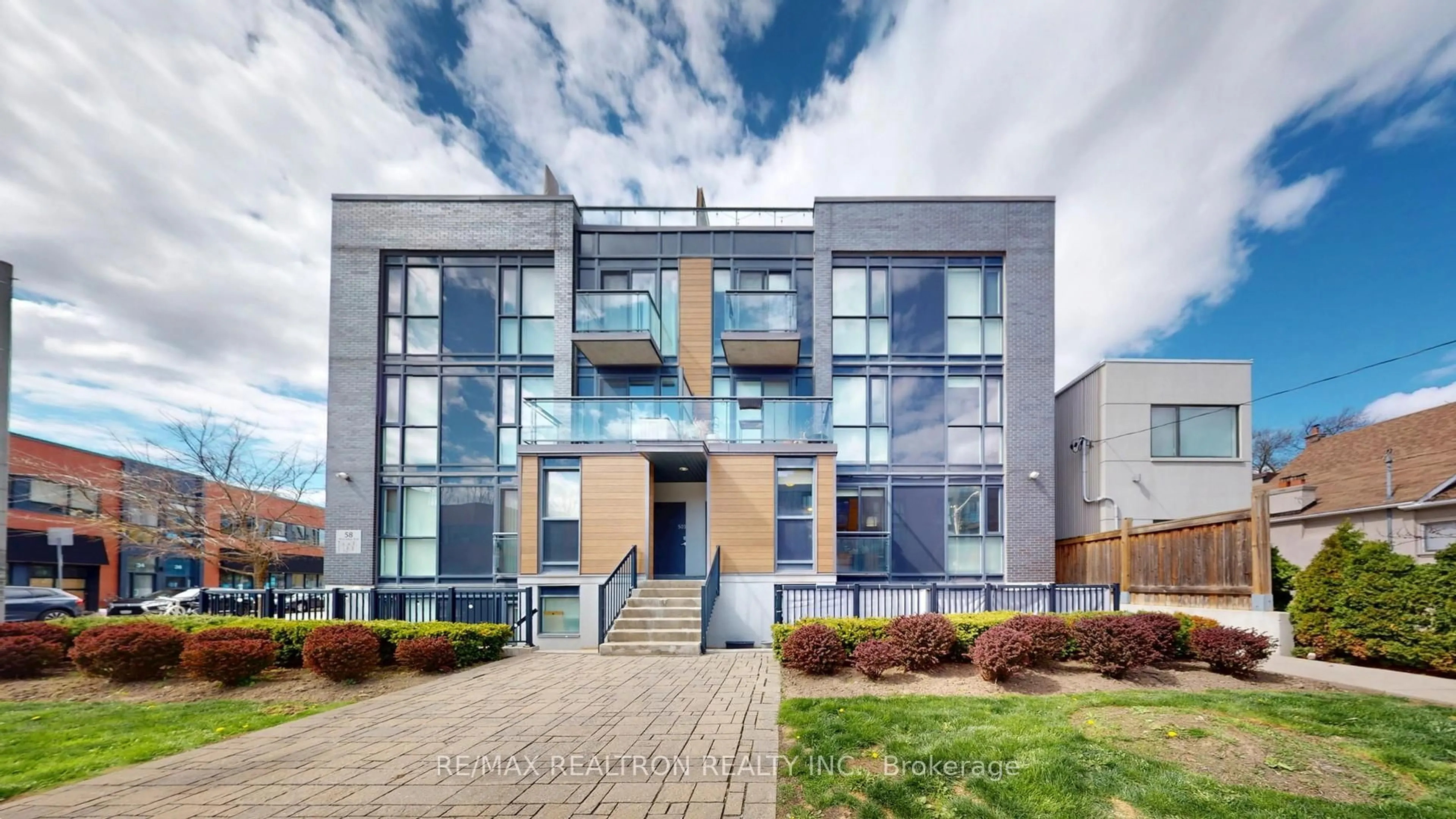 A pic from outside/outdoor area/front of a property/back of a property/a pic from drone, building for 58 Macaulay Ave #402, Toronto Ontario M6P 3P6