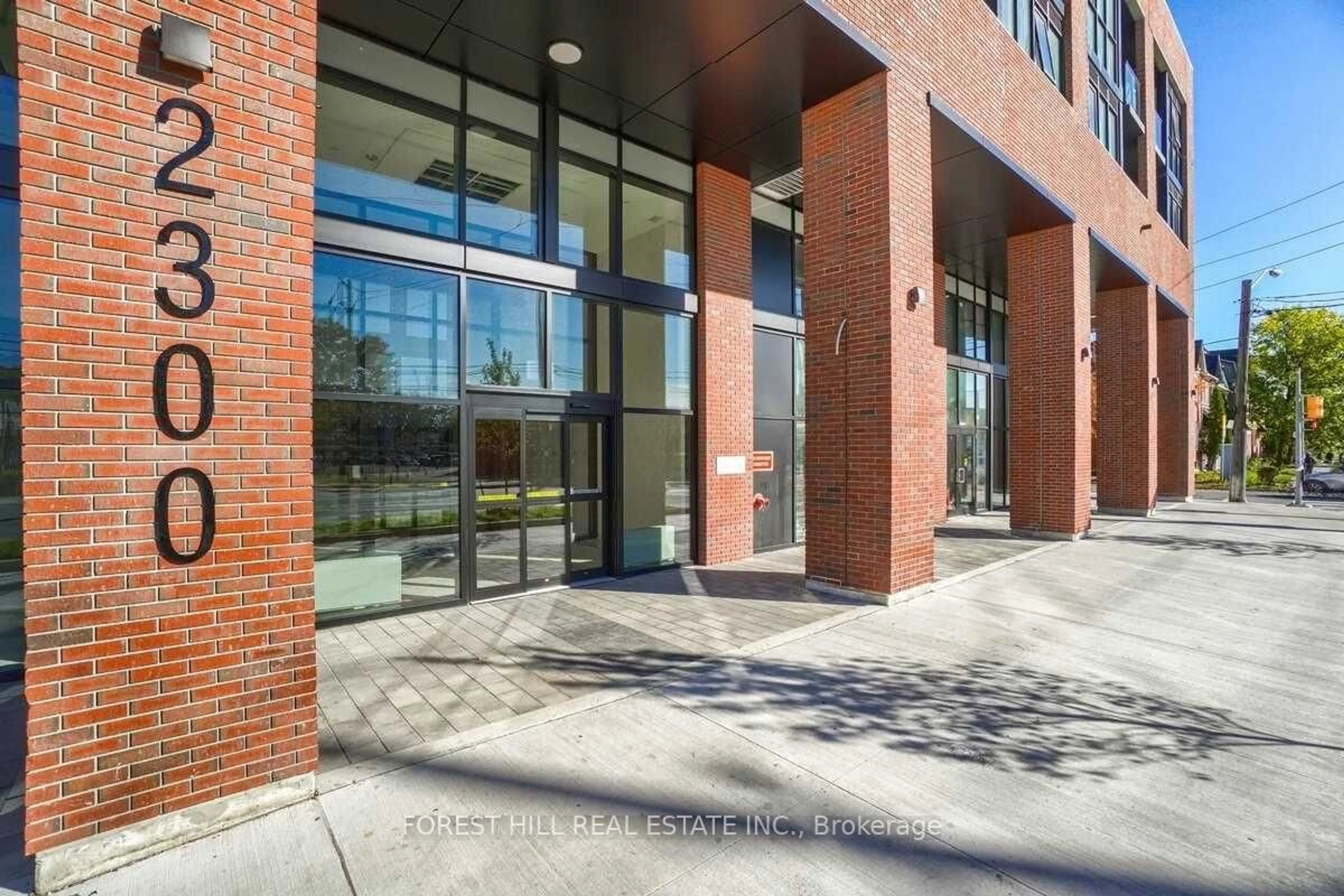 Indoor foyer for 2300 St Clair Ave #103, Toronto Ontario M6N 0B3
