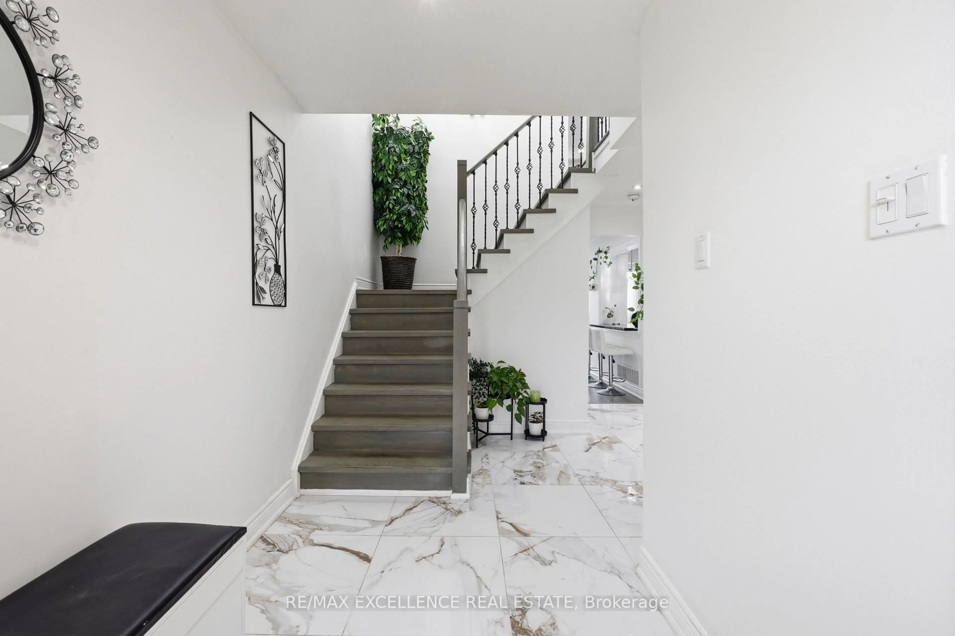 Stairs for 86 Trewartha Cres, Brampton Ontario L6Z 1X4