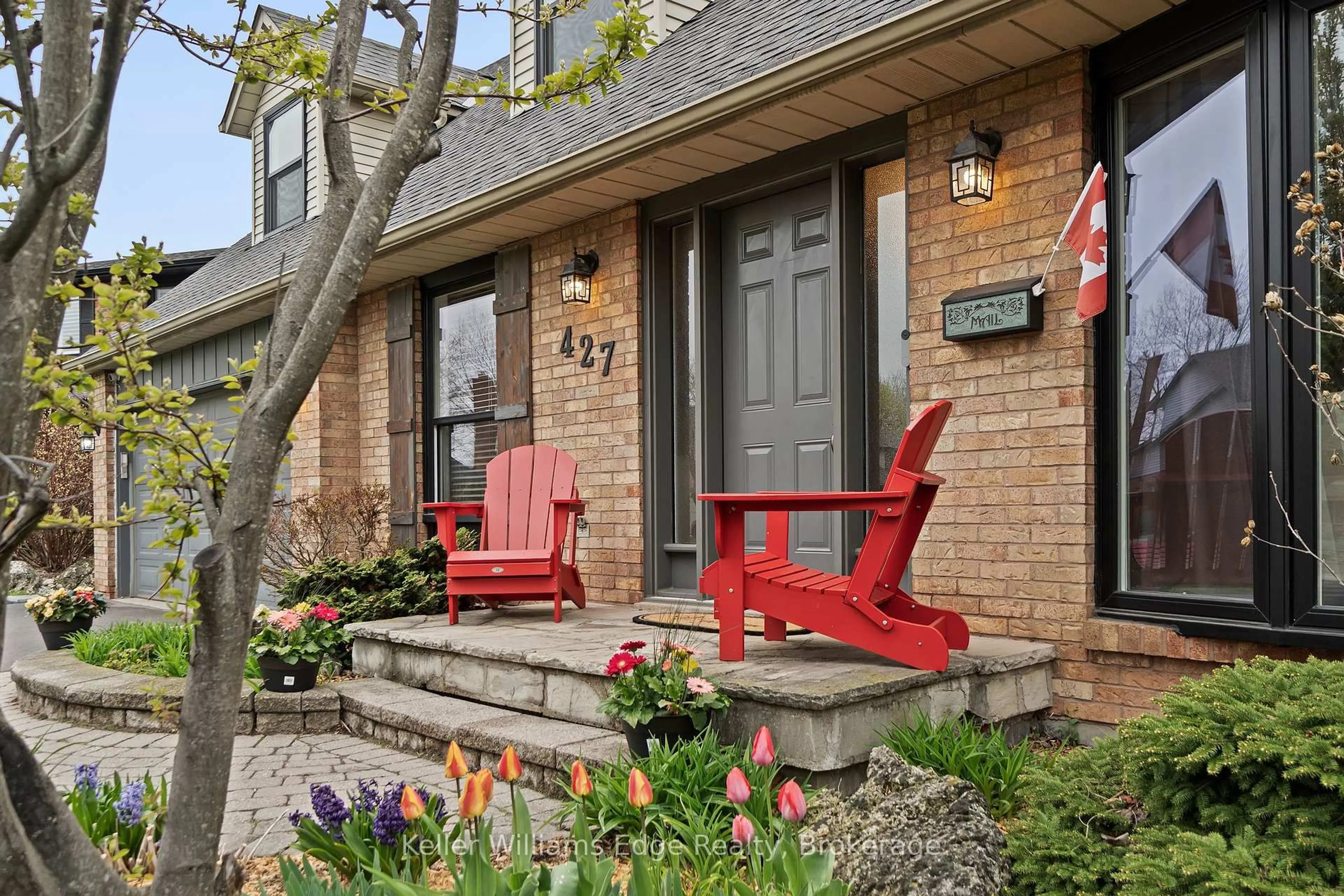 Home with brick exterior material, street for 427 Mackay Crt, Burlington Ontario L7L 5M8