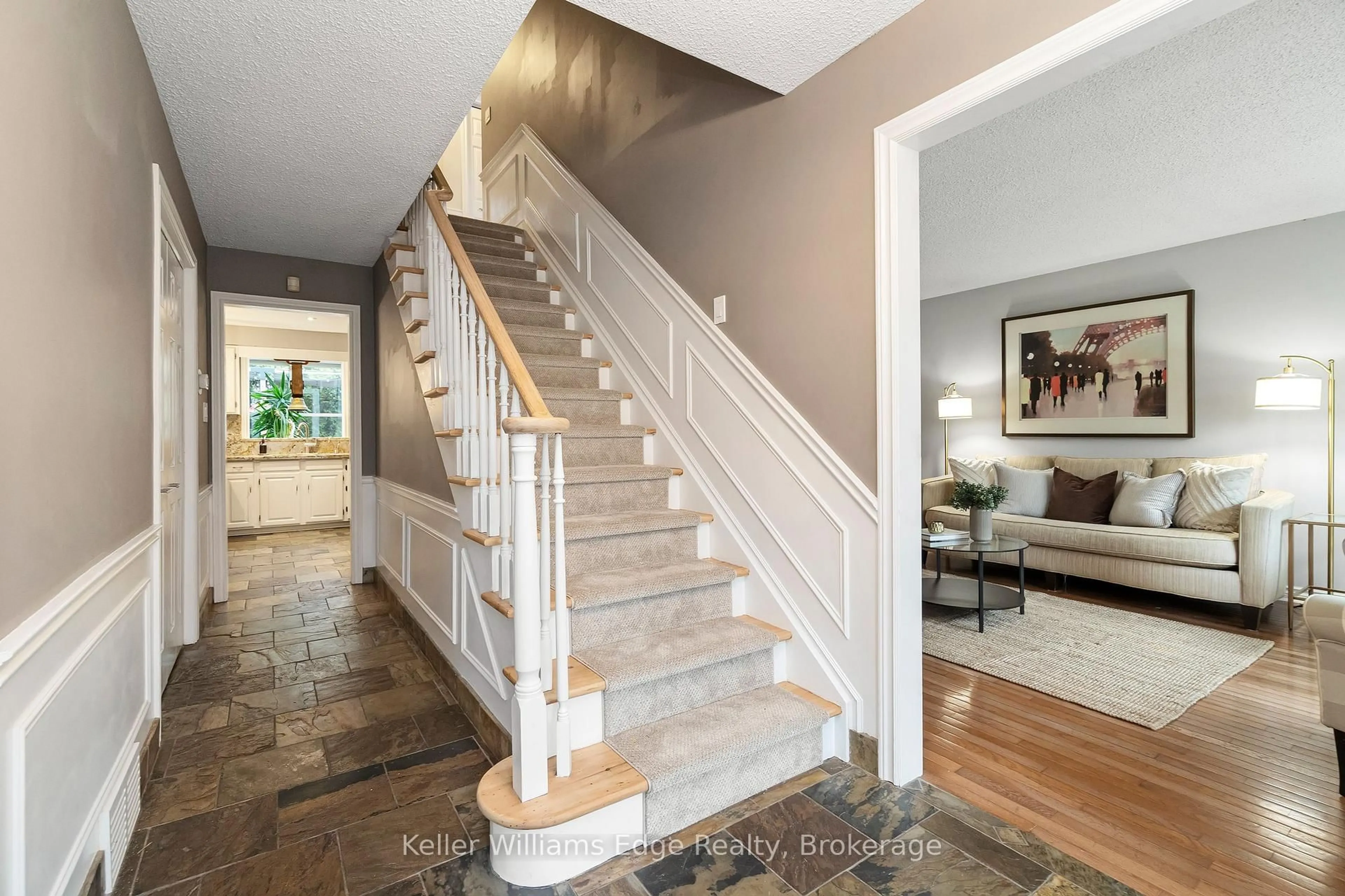 Unknown for 427 Mackay Crt, Burlington Ontario L7L 5M8