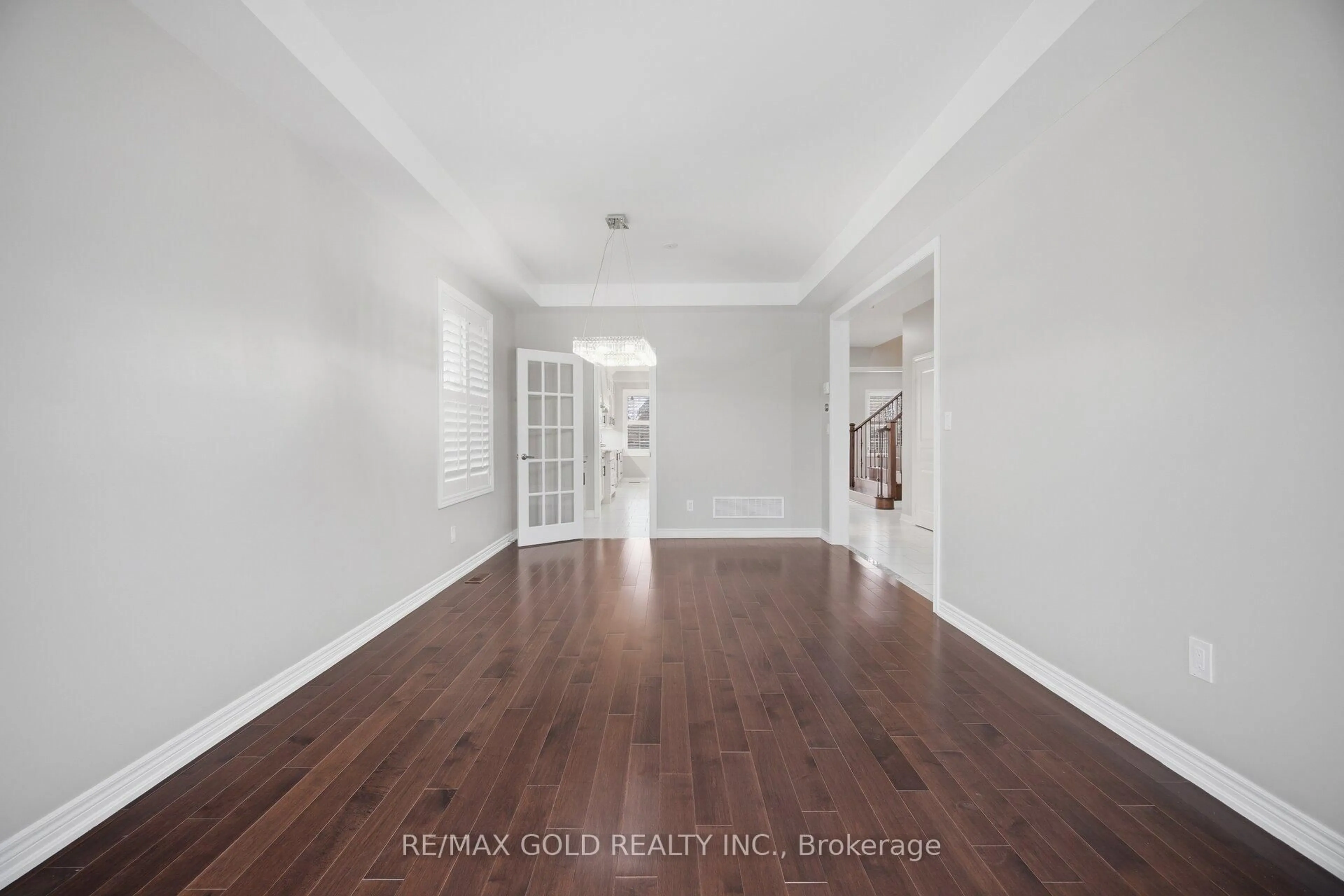 Indoor entryway for 53 Martin Byrne Dr, Brampton Ontario L6P 4C2