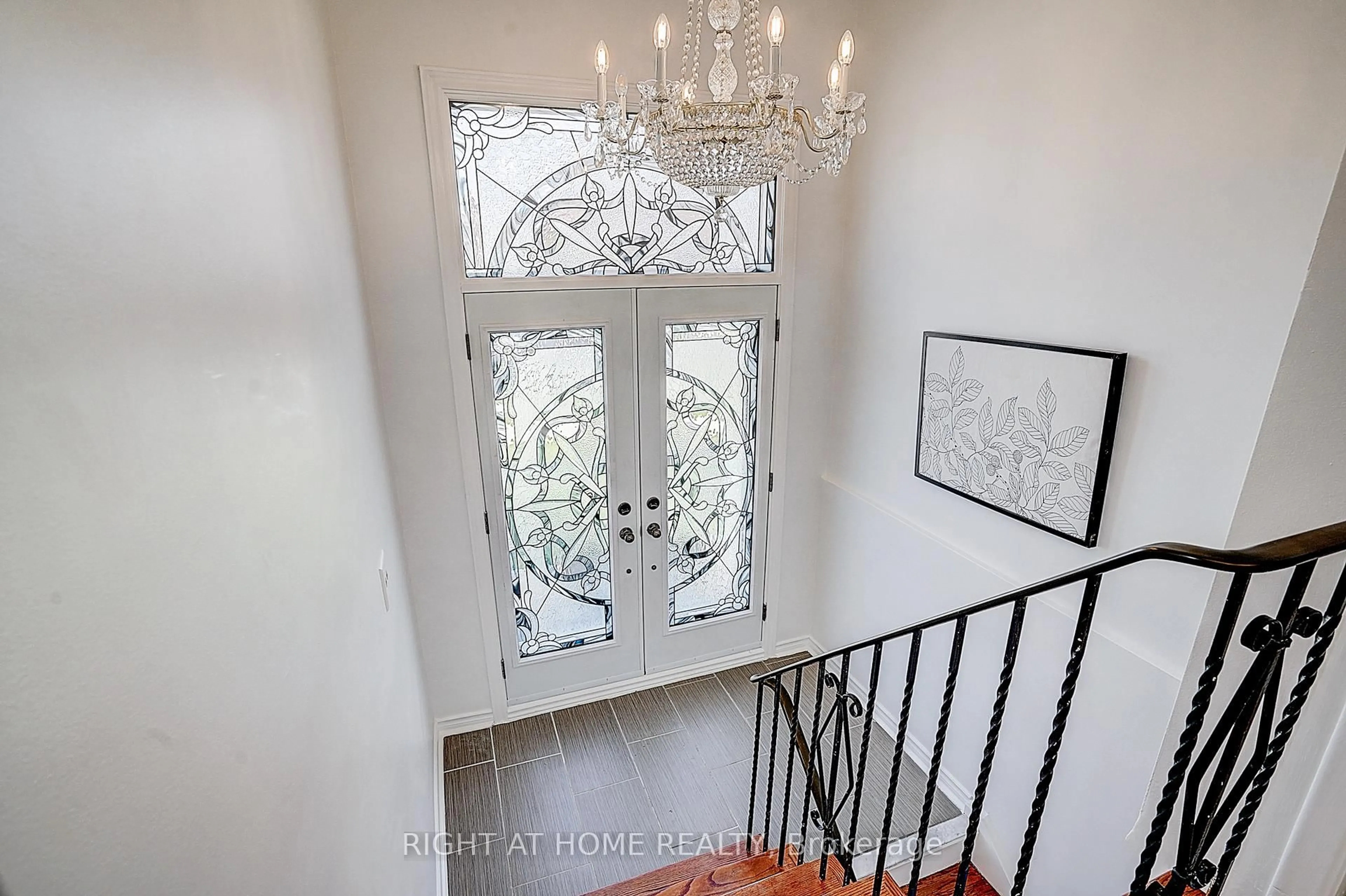 Indoor entryway for 42 Franel Cres, Toronto Ontario M9L 1B7