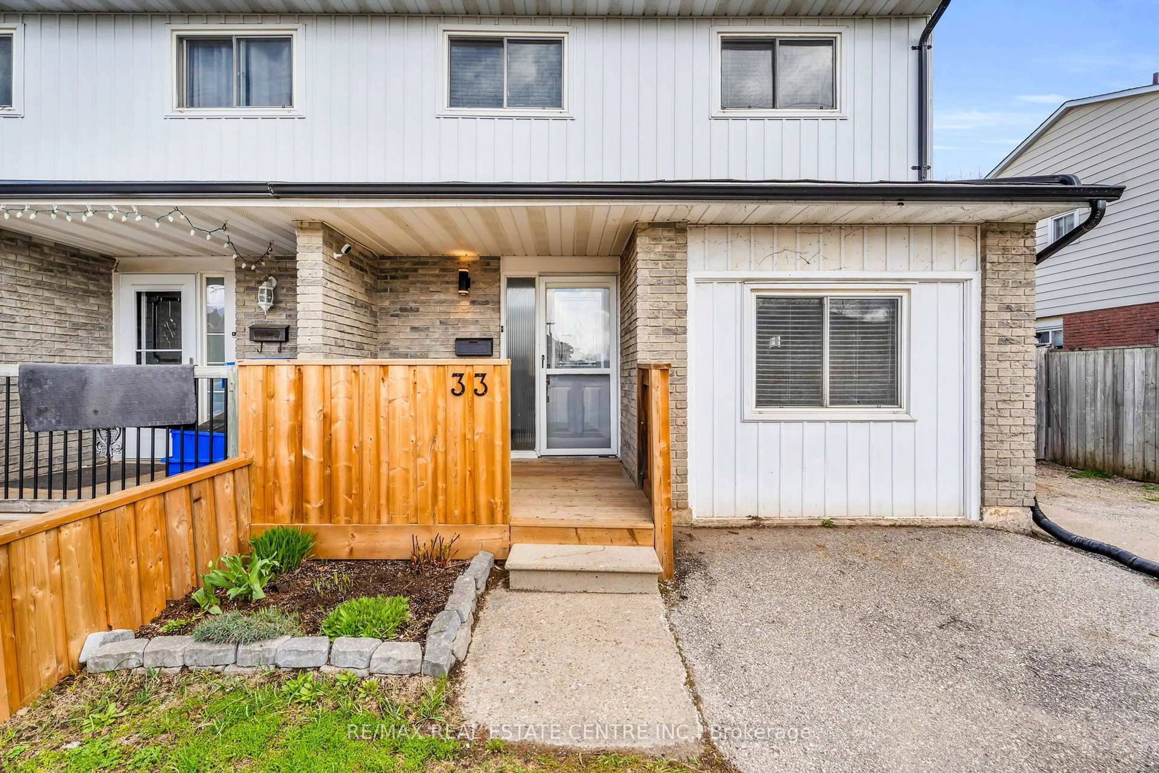 Unknown for 33 Fourth Ave, Orangeville Ontario L9W 3S7