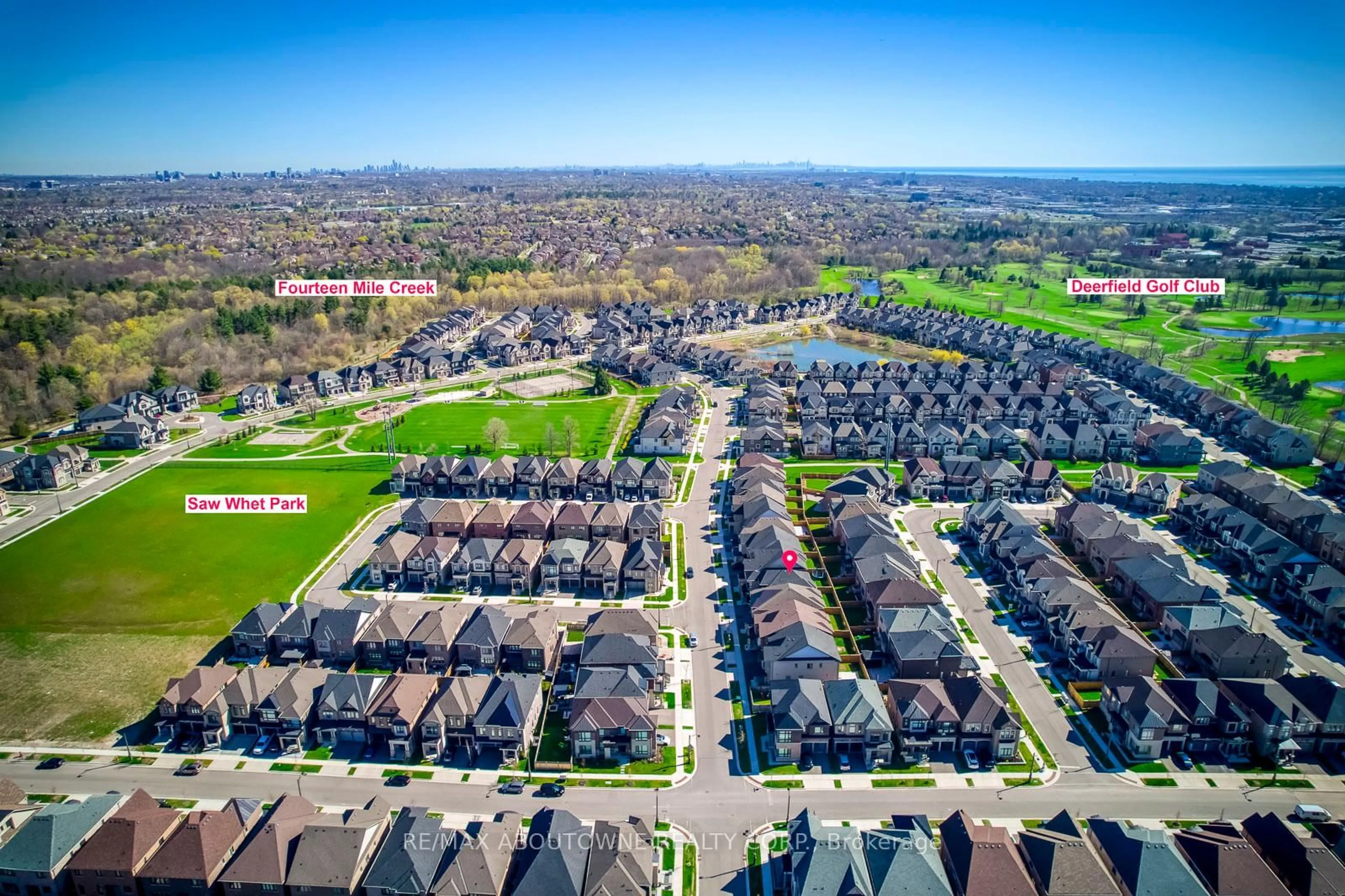 A pic from outside/outdoor area/front of a property/back of a property/a pic from drone, street for 2432 Edward Leaver Tr, Oakville Ontario L6M 5M2