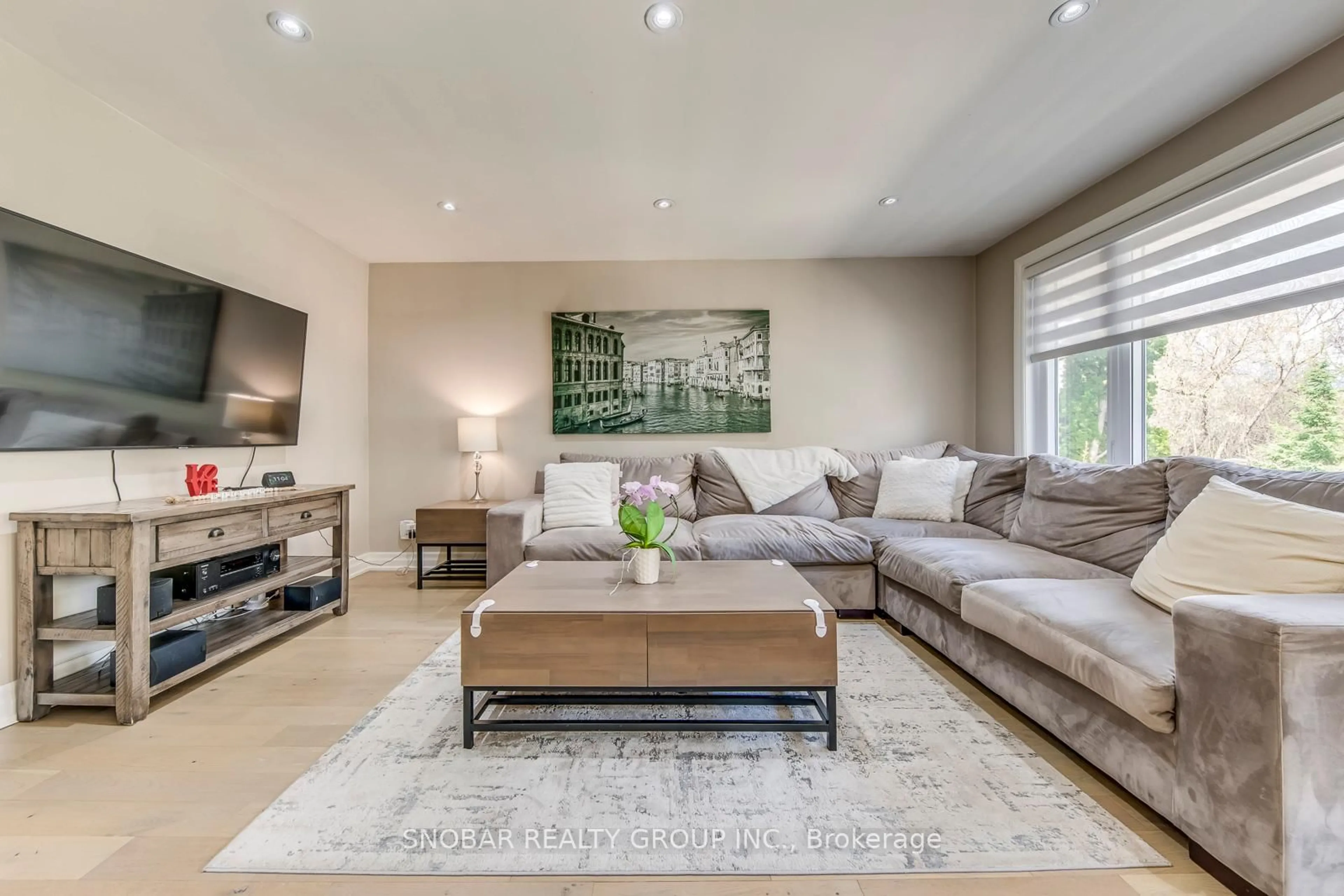 Living room with furniture, unknown for 72 Hadrian Dr, Toronto Ontario M9W 1V4