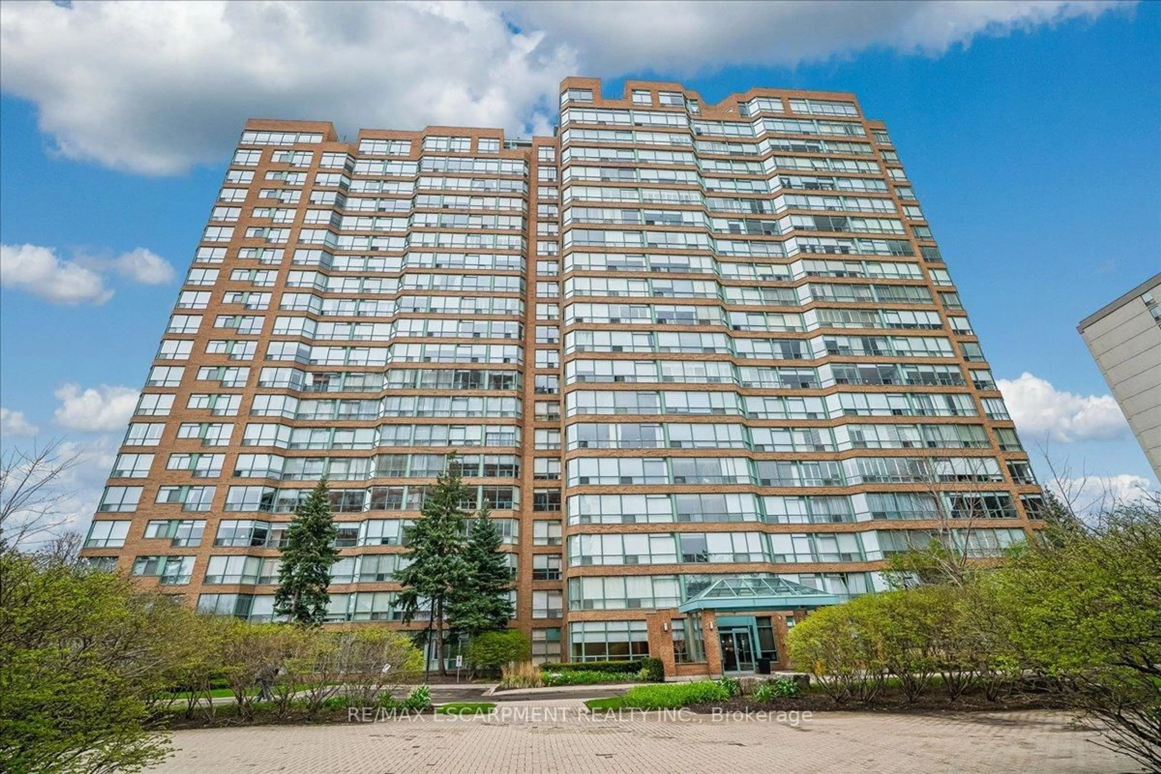 Unknown for 1276 Maple Crossing Blvd #106, Burlington Ontario L7S 2J9