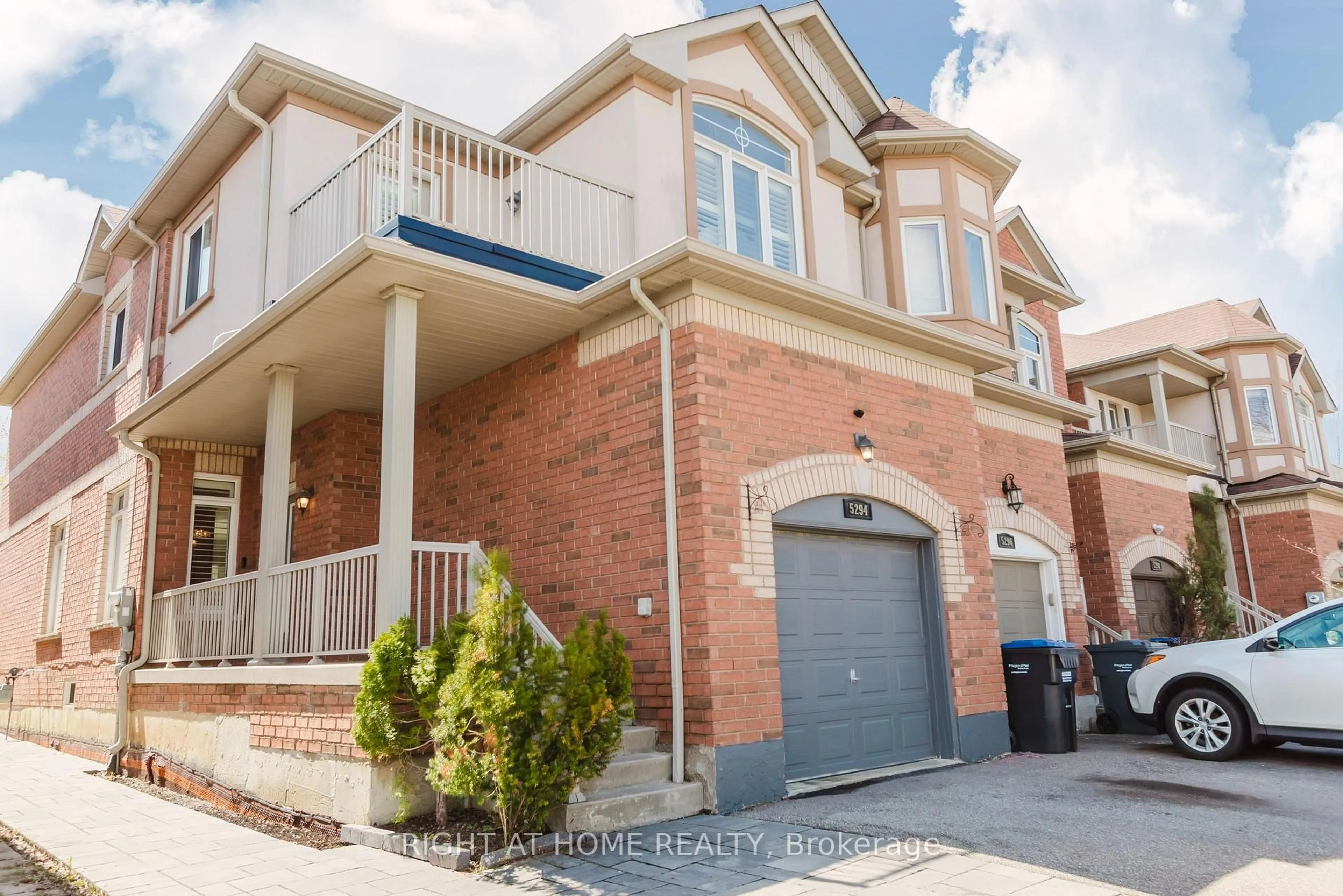 Home with brick exterior material, street for 5294 Roadside Way, Mississauga Ontario L5M 0H9