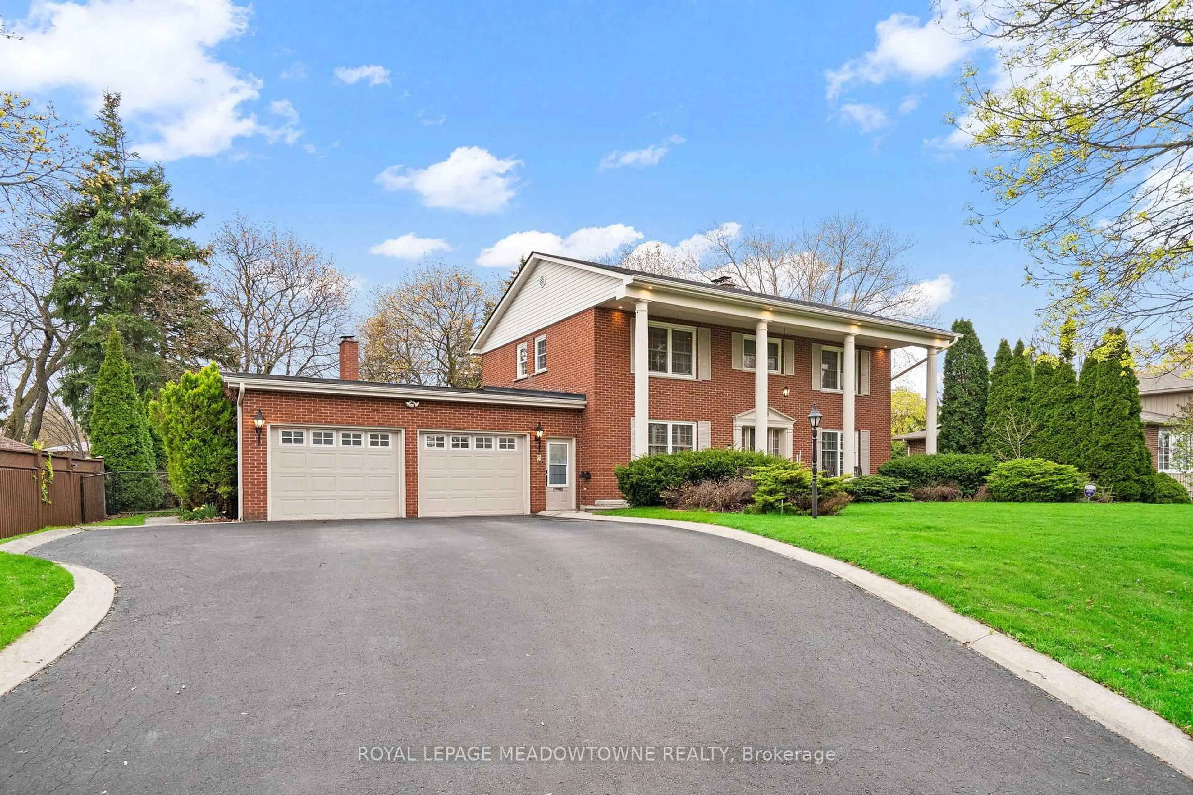 Home with brick exterior material, street for 415 Highside Dr, Milton Ontario L9T 1W9