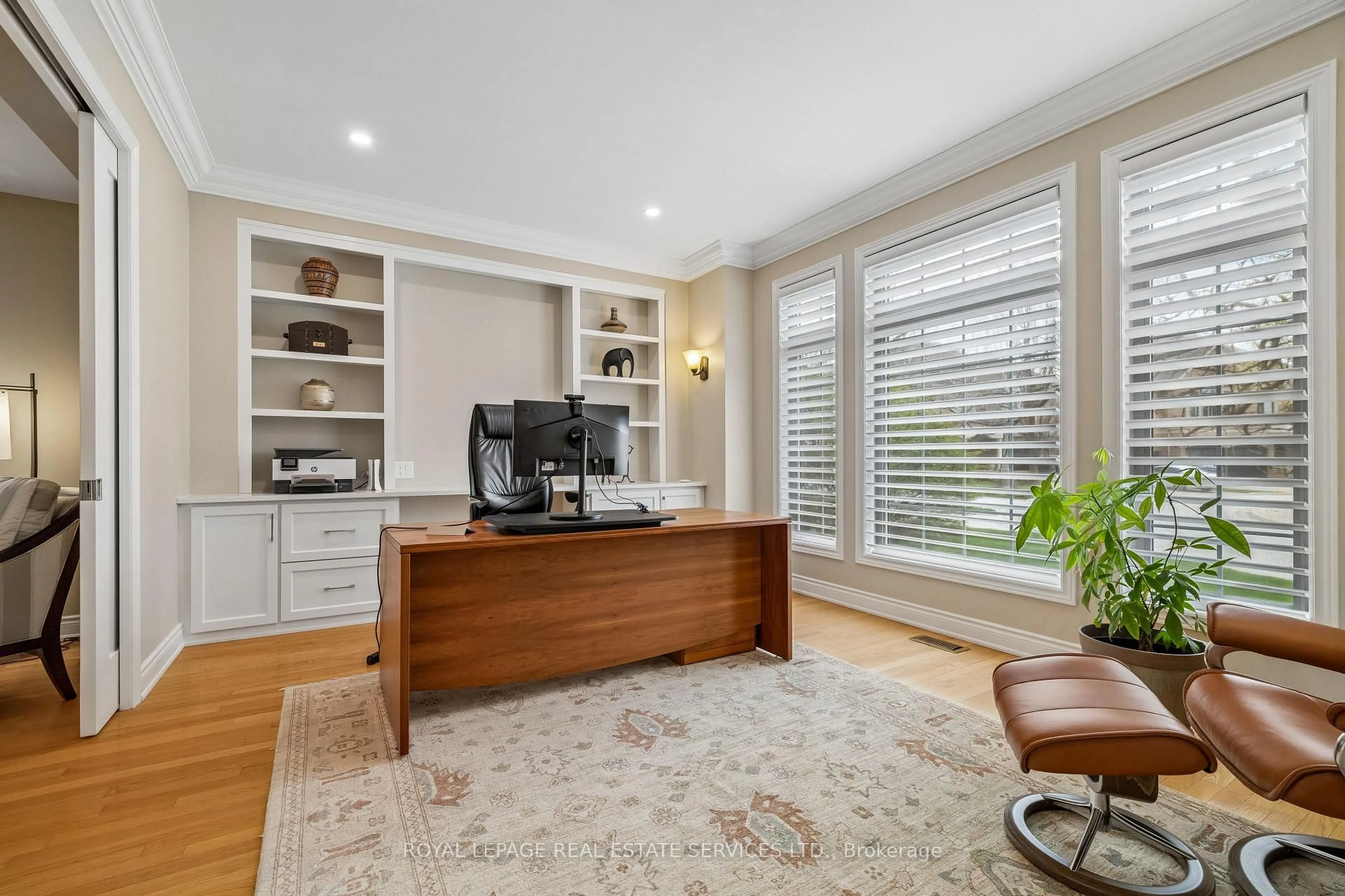 Unknown for 1020 Valley Crest Circ, Oakville Ontario L6H 6W8