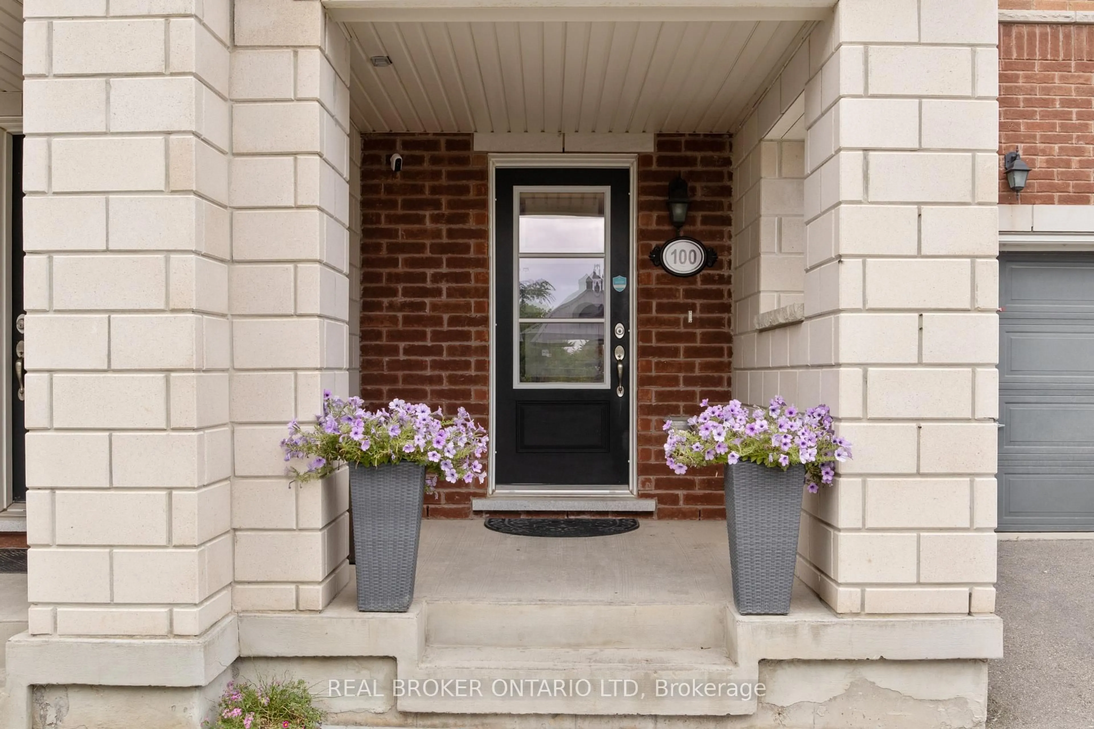 Unknown for 100 Baycliffe Cres, Brampton Ontario L7A 3Z4