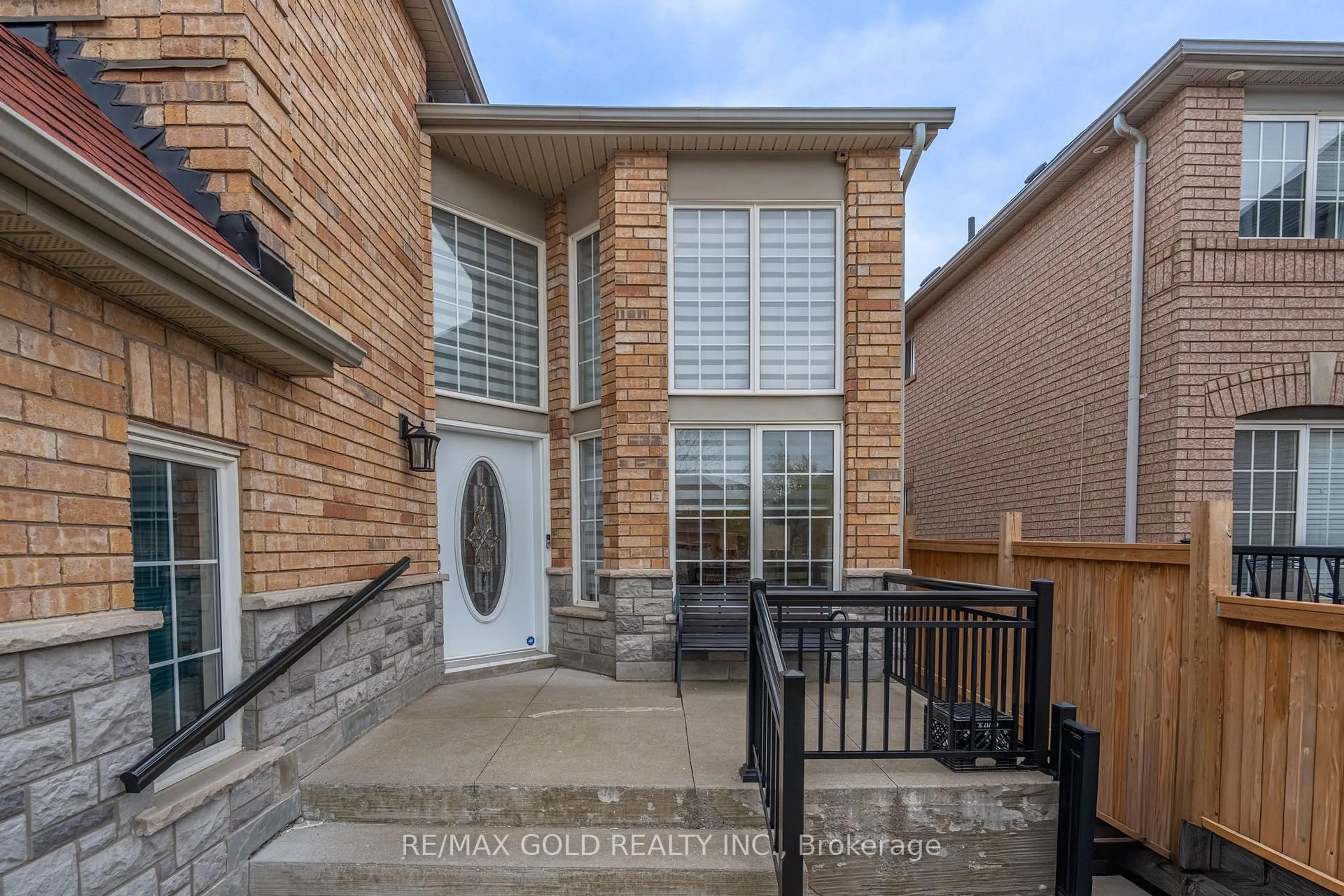 Home with brick exterior material, street for 104 Sunny Meadow Blvd, Brampton Ontario L6R 2C5