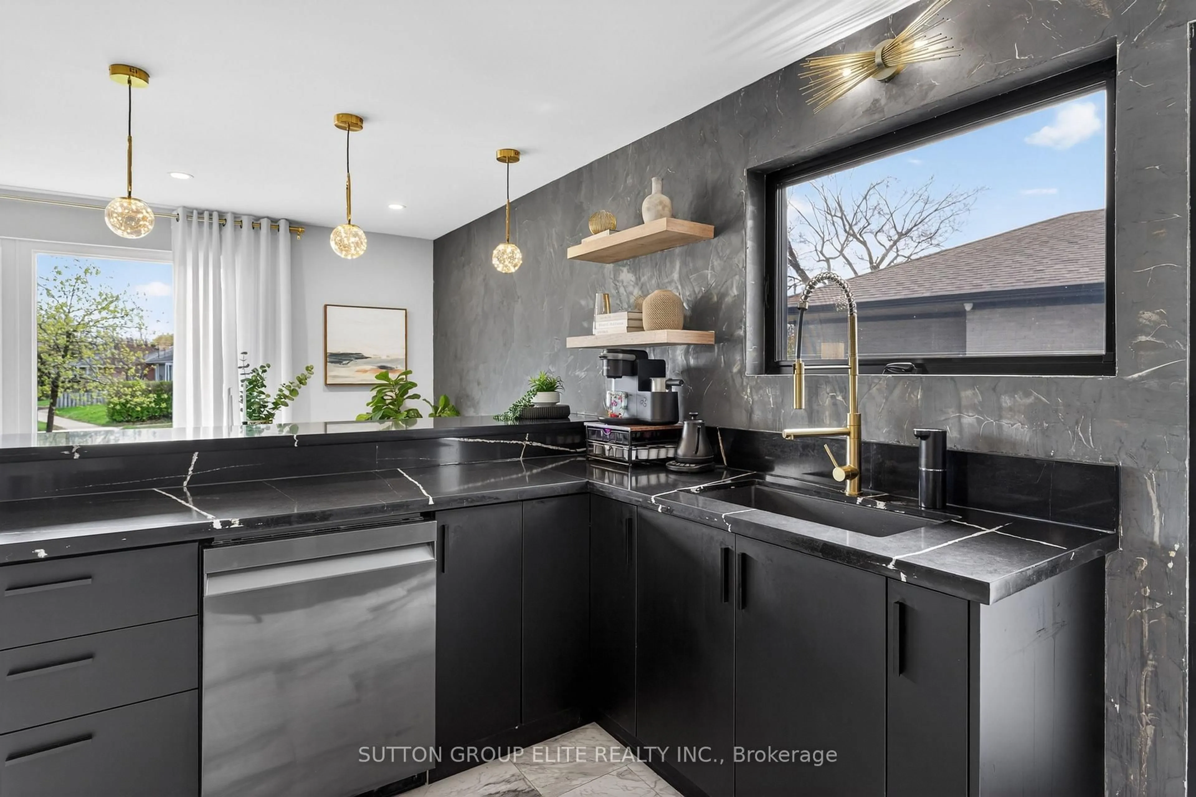 Open concept kitchen, ceramic/tile floor for 19 Hardwick Crt, Toronto Ontario M9C 4G5