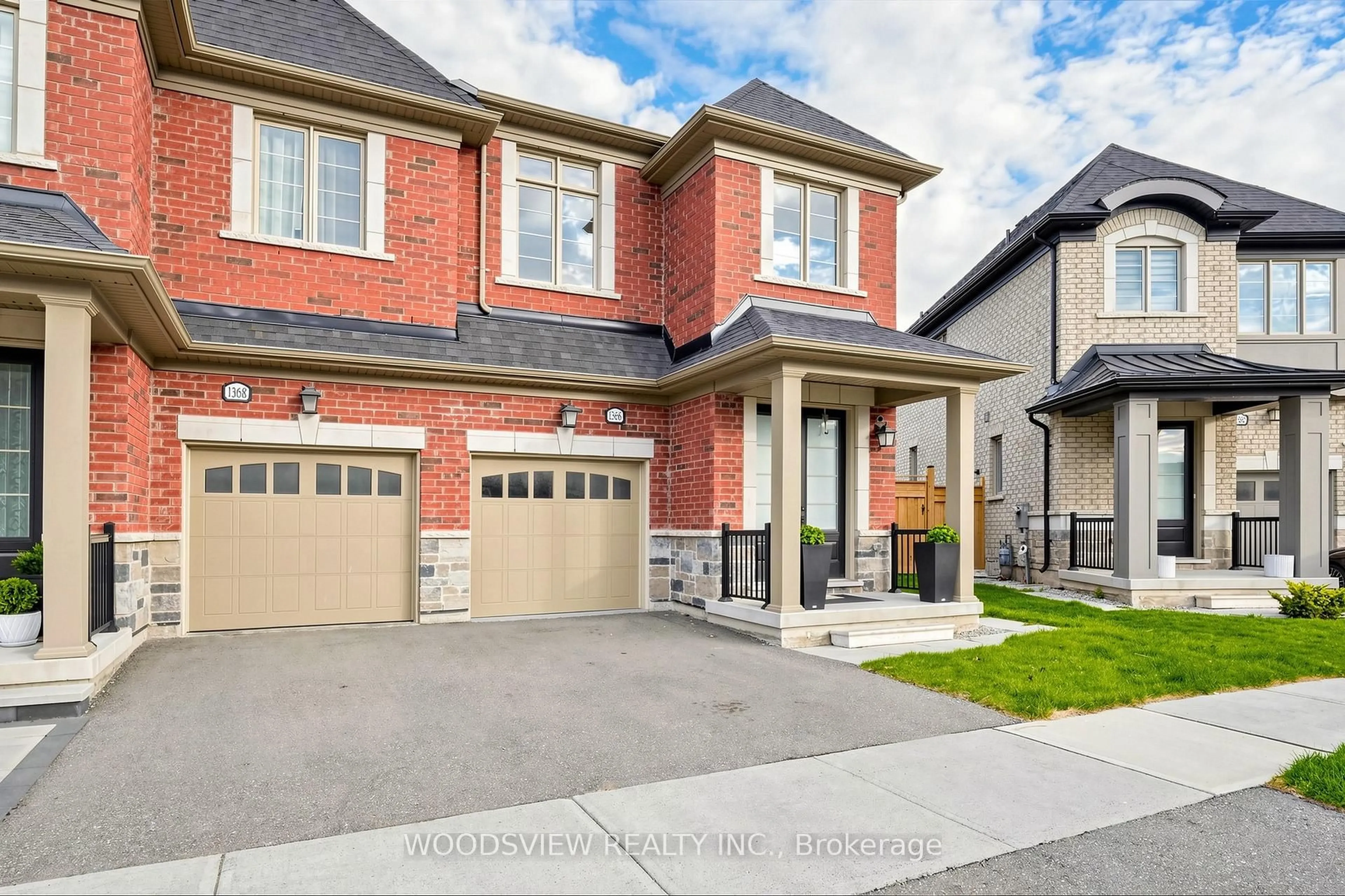 Home with brick exterior material, street for 1366 CLARRIAGE Crt, Milton Ontario L9E 1L6