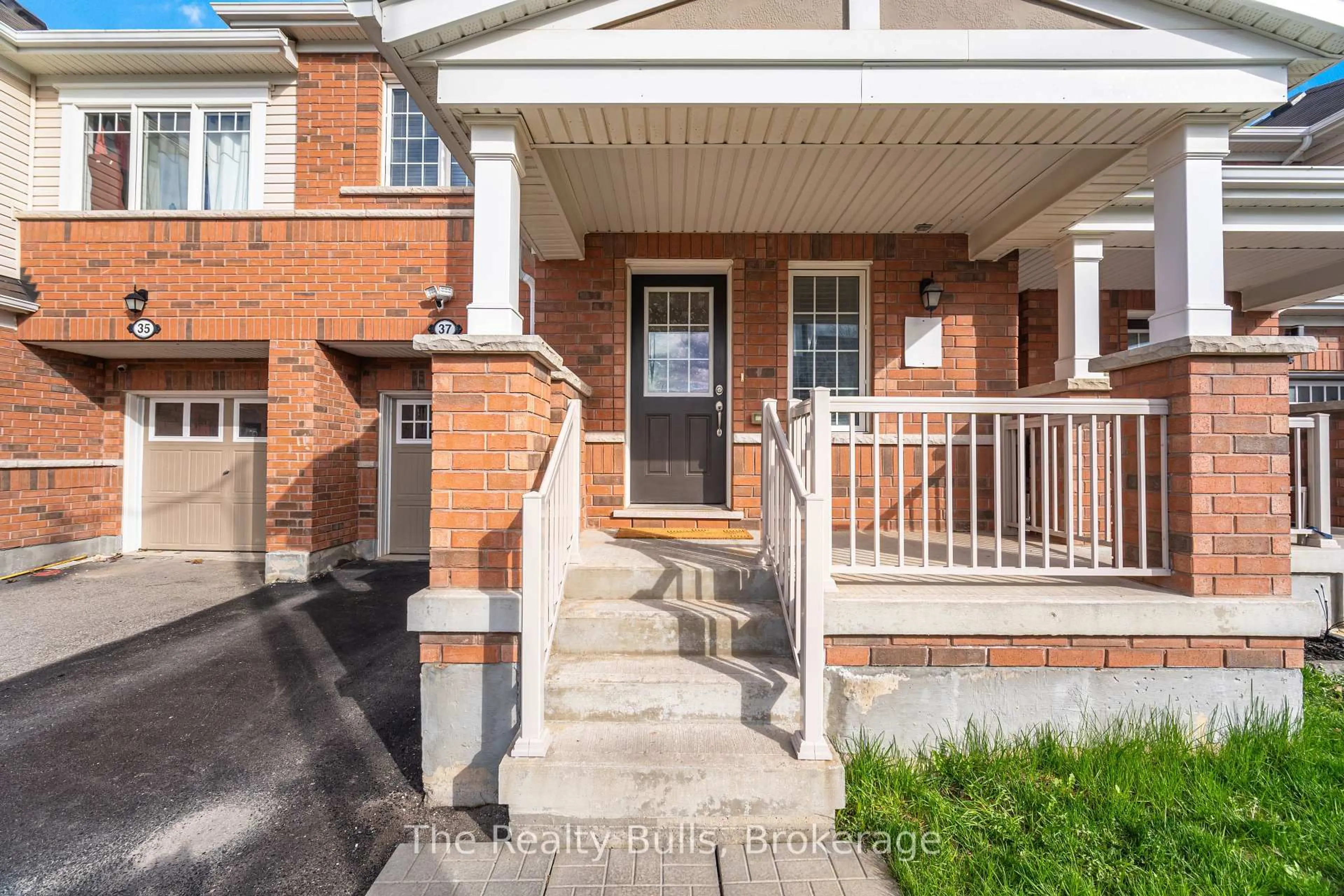 Unknown for 37 Lothbury Dr, Brampton Ontario L7A 4G6