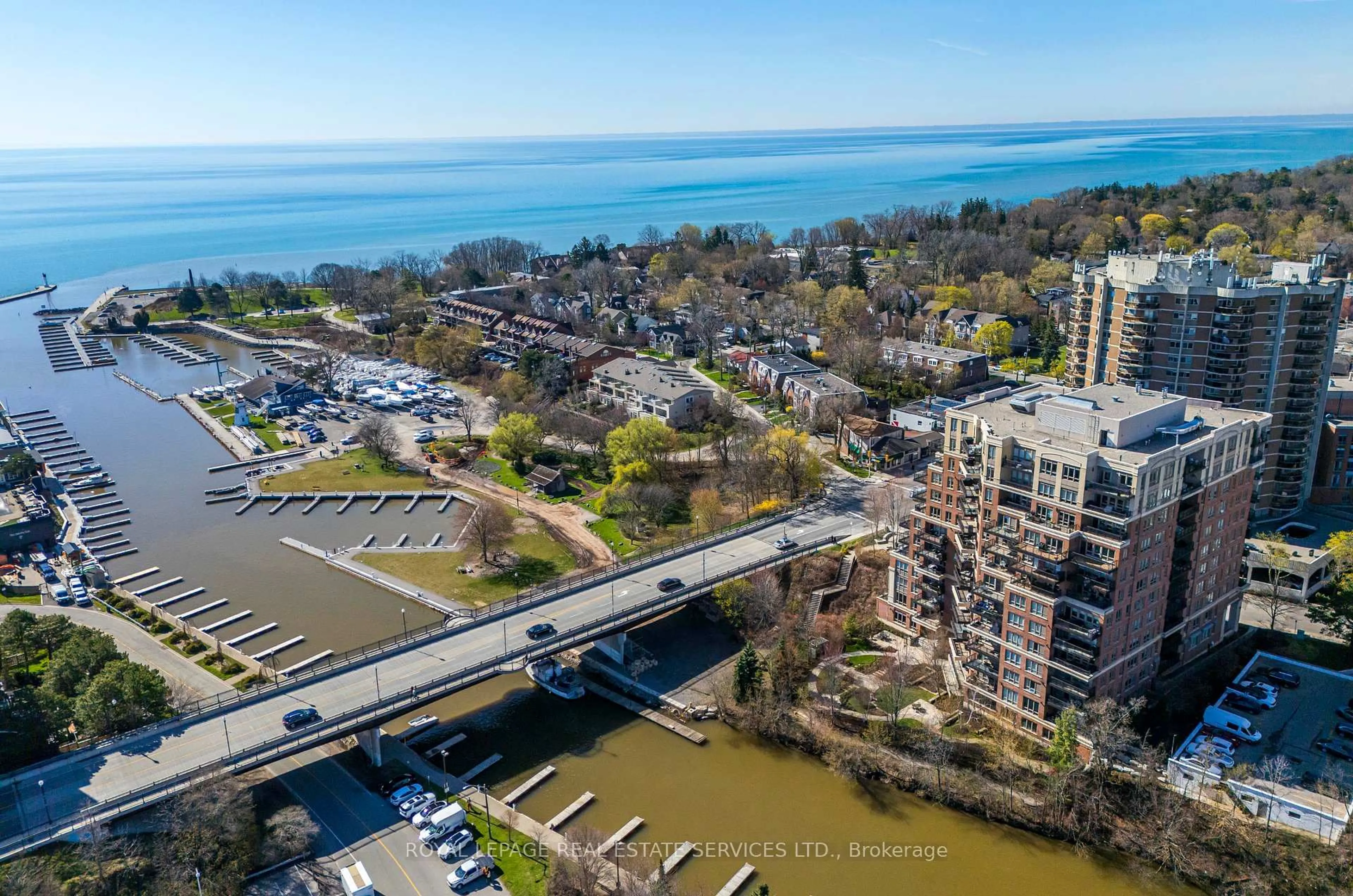 A pic from outside/outdoor area/front of a property/back of a property/a pic from drone, water/lake/river/ocean view for 111 Forsythe St #405, Oakville Ontario L6K 3J9