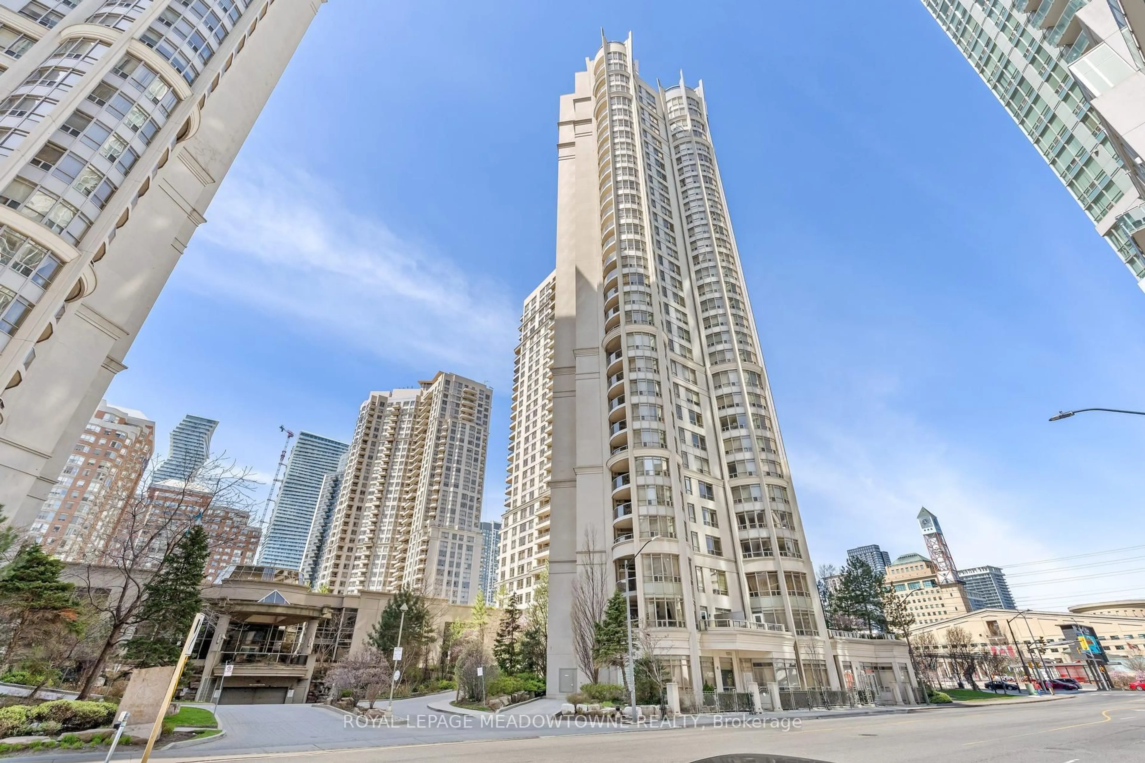Patio, unknown for 3888 Duke Of York Blvd #1030, Mississauga Ontario L5B 4P5